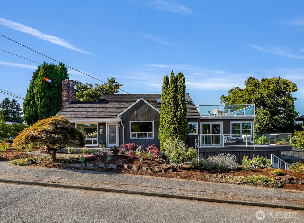 3712 W Prosper Street, Seattle, WA 98199