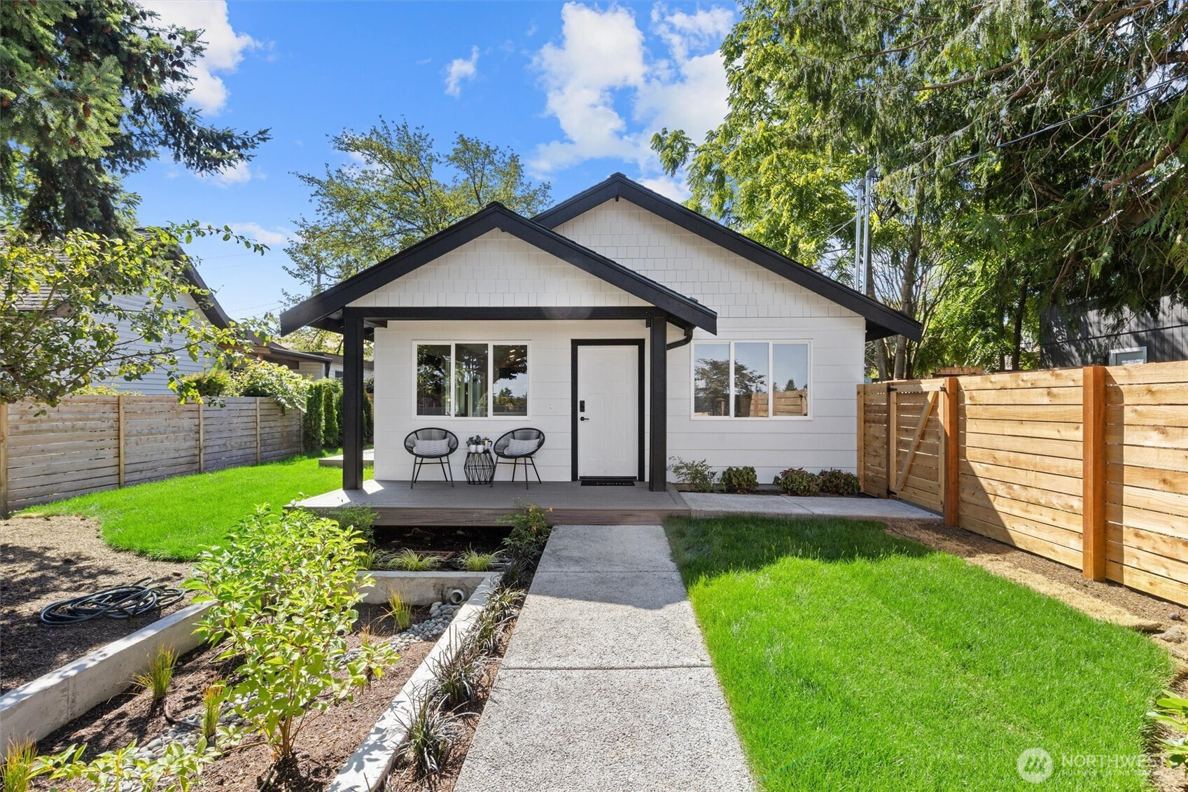 7711 34th Avenue SW, Seattle, WA 98126