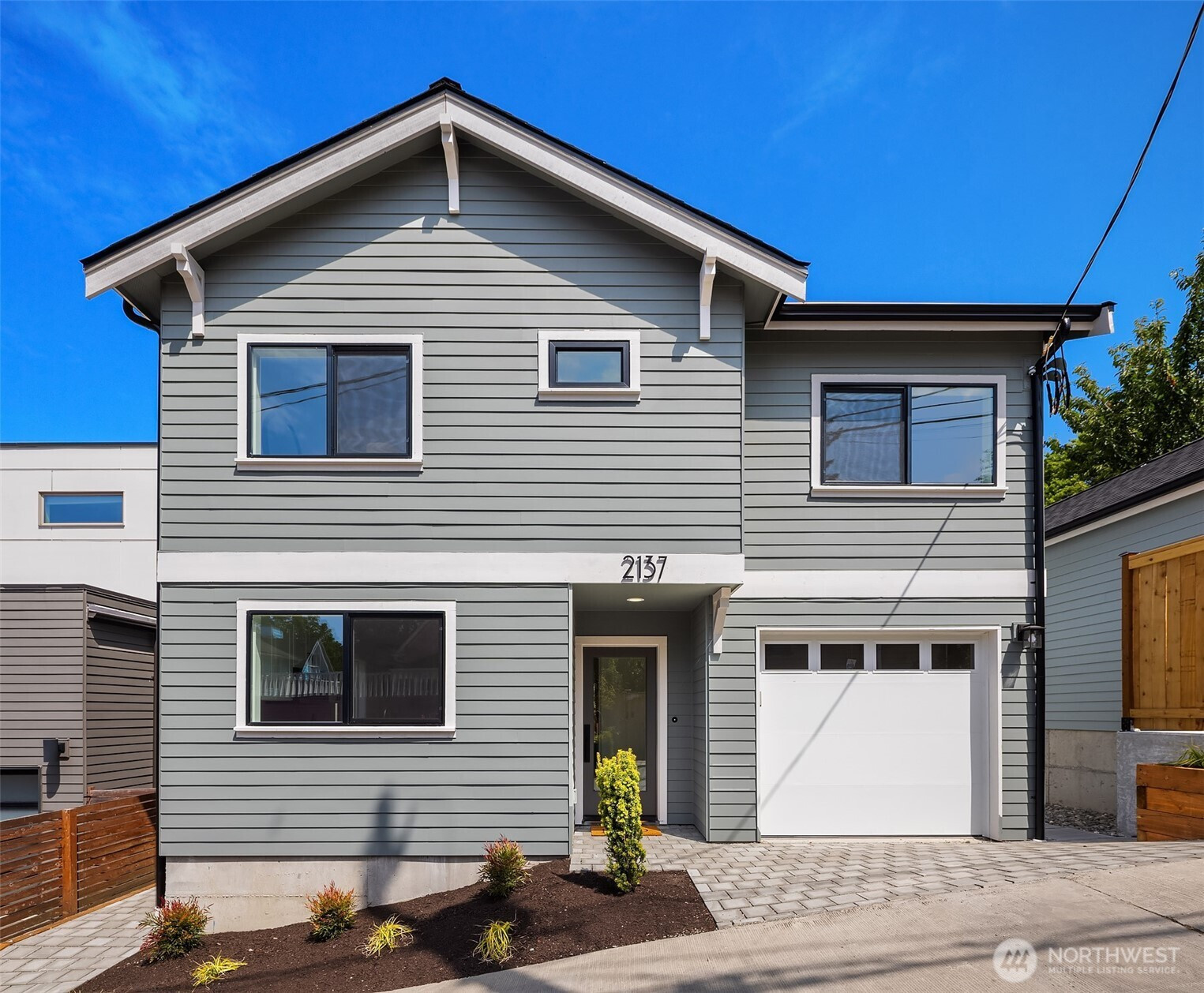 2137 N 62nd Street, Seattle, WA 98103