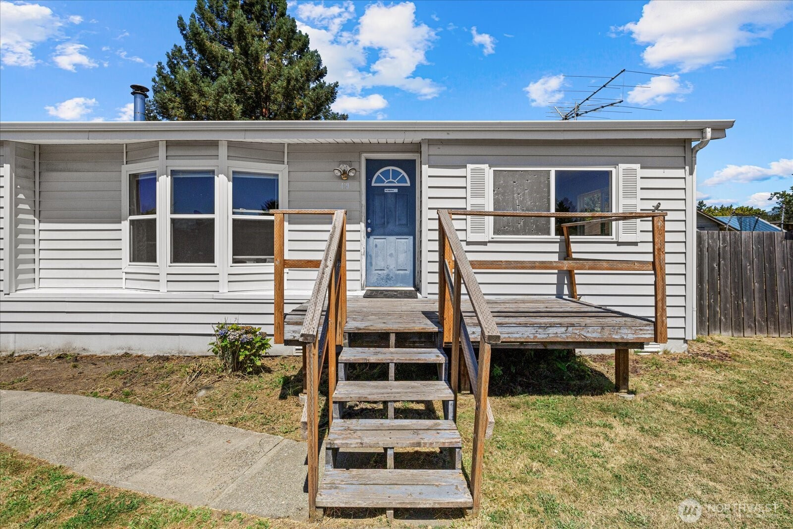 419 2nd Avenue SE, Pacific, WA 98047