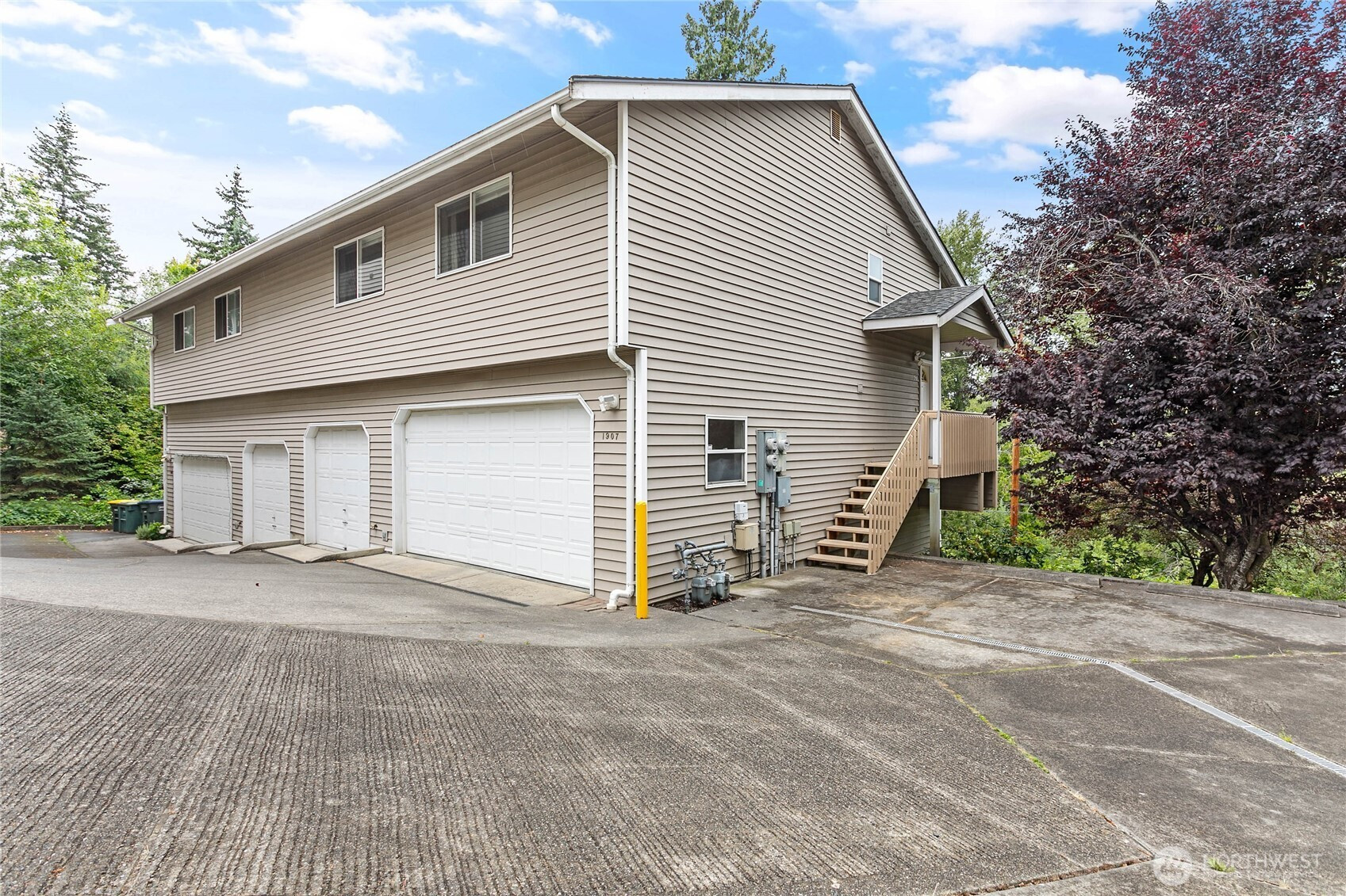 1907 E Sunset Drive, Bellingham, WA 98226