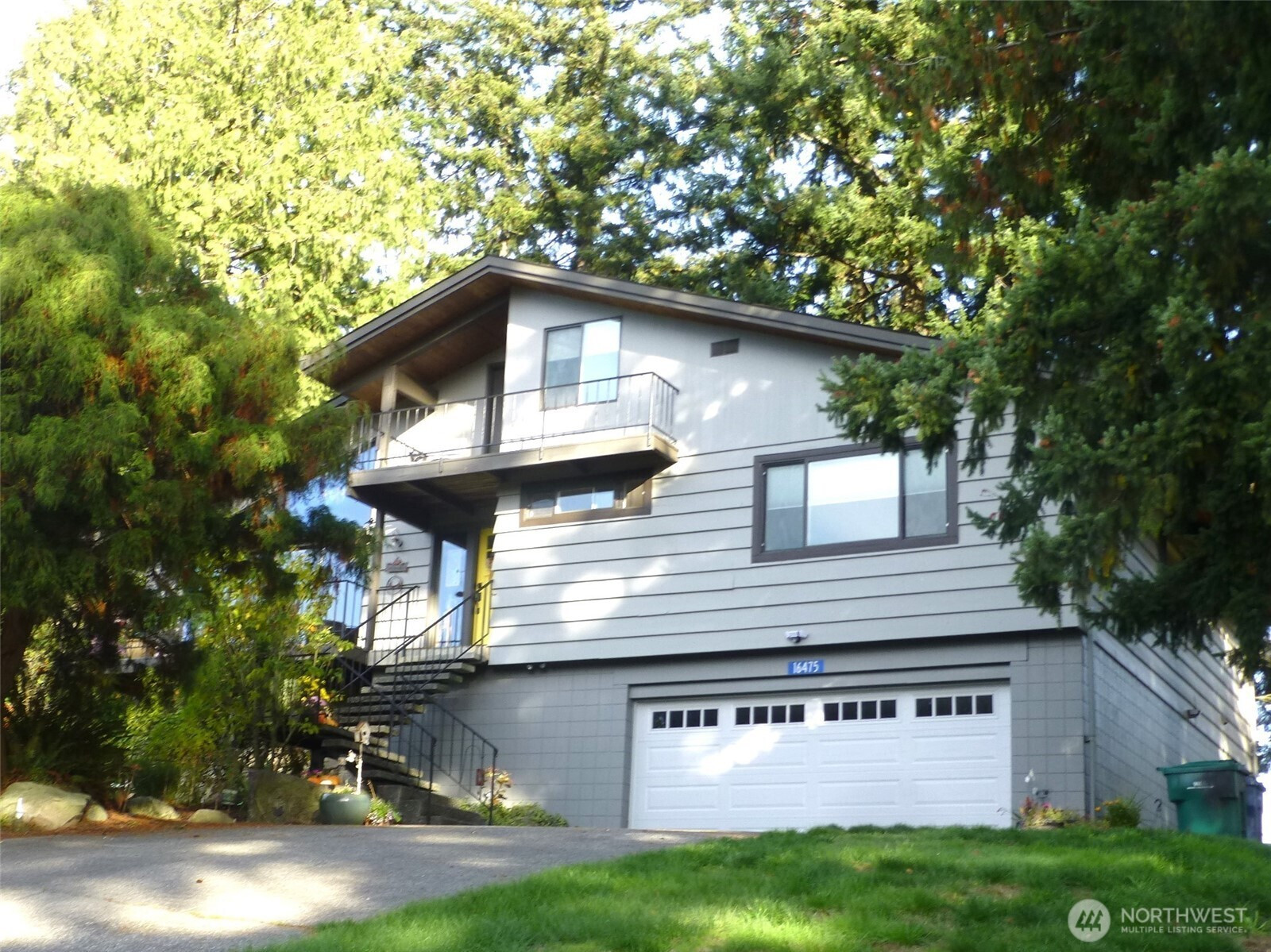 16475 Fairway Drive, Burlington, WA 98233