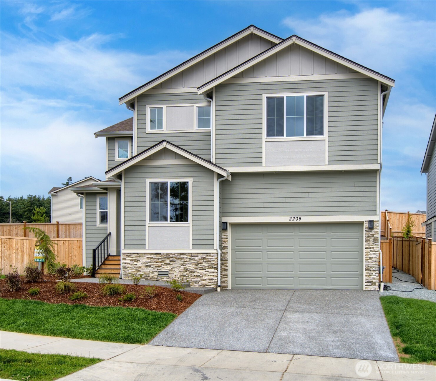 575 SW Fairway Drive, Oak Harbor, WA 98277