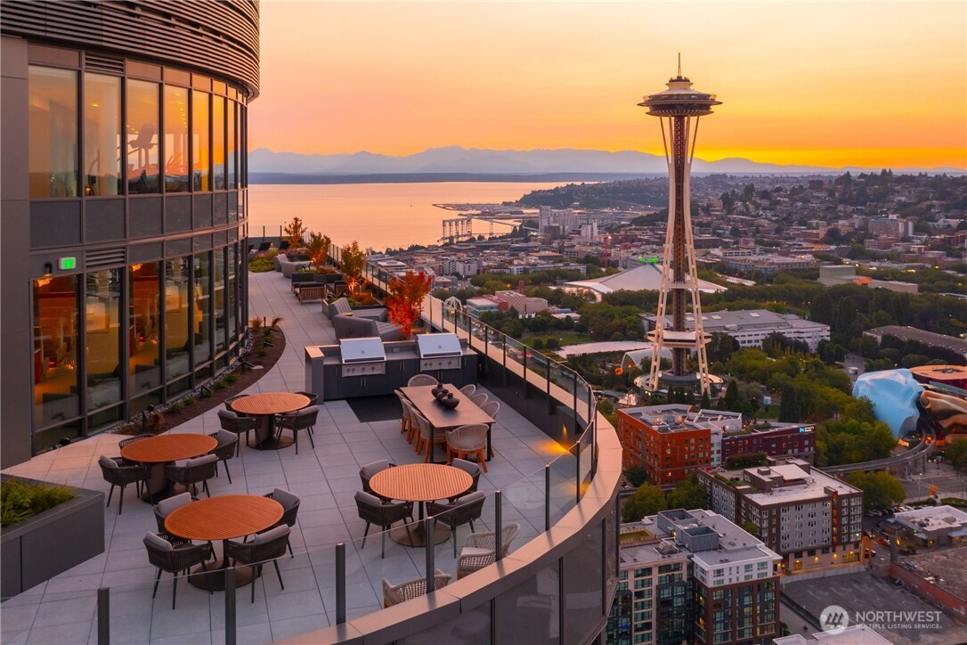 2510 6th Avenue, Seattle, WA 98121