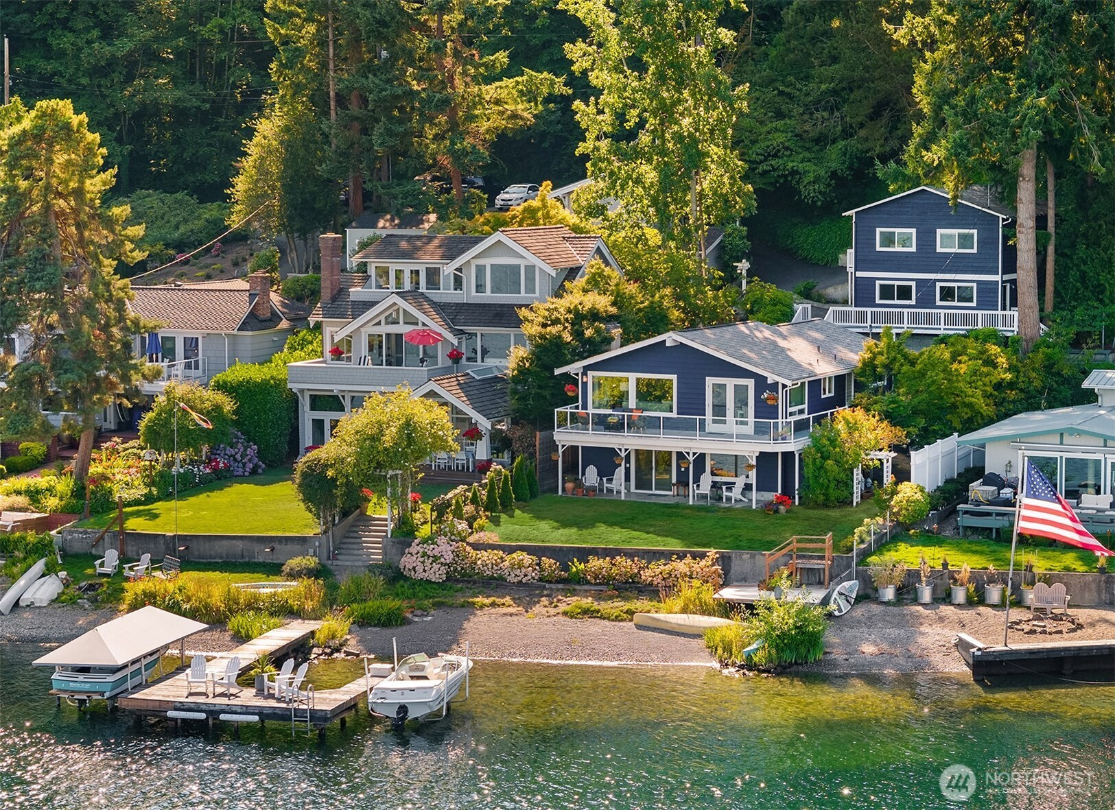 1814 W Lake Sammamish Parkway NE, Bellevue, WA 98008