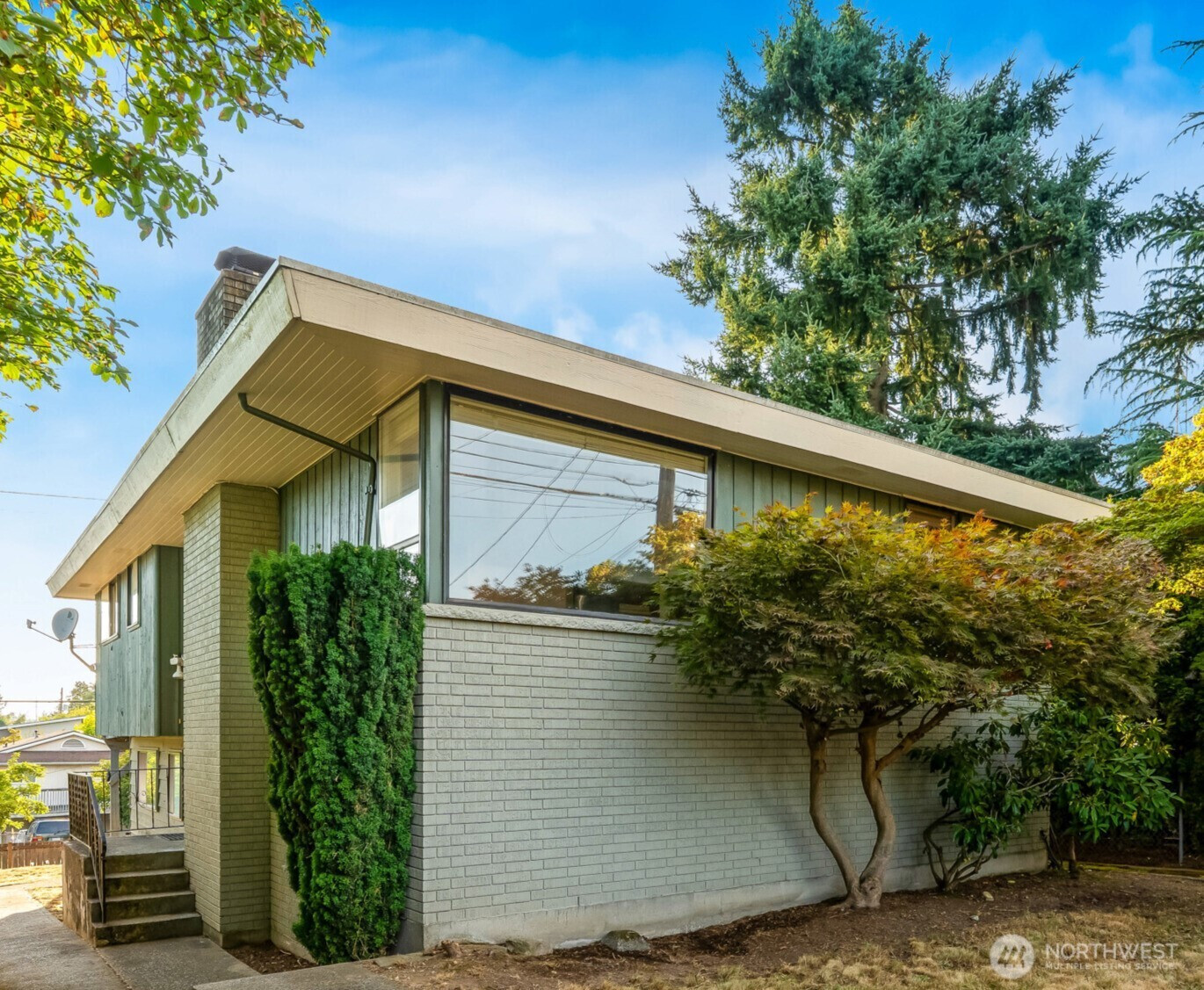 8613 16th Avenue SW, Seattle, WA 98106