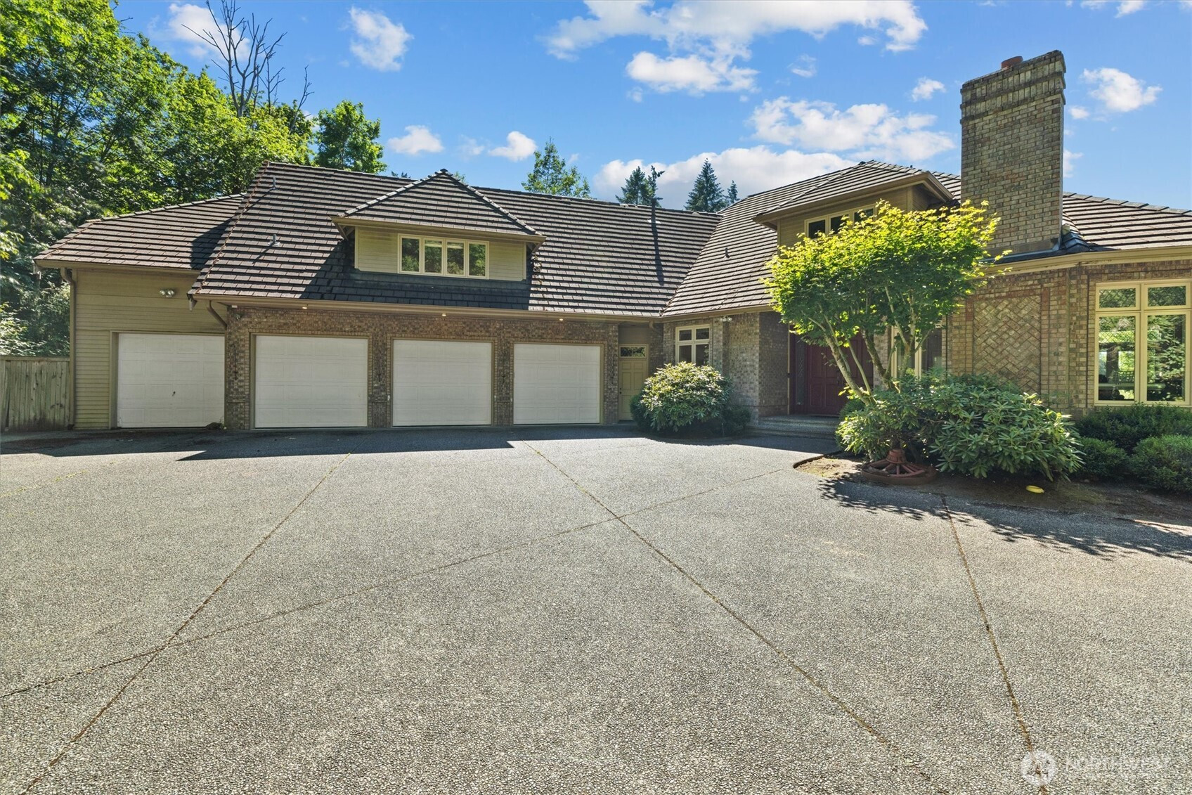 19401 SE 16th Street, Sammamish, WA 98075