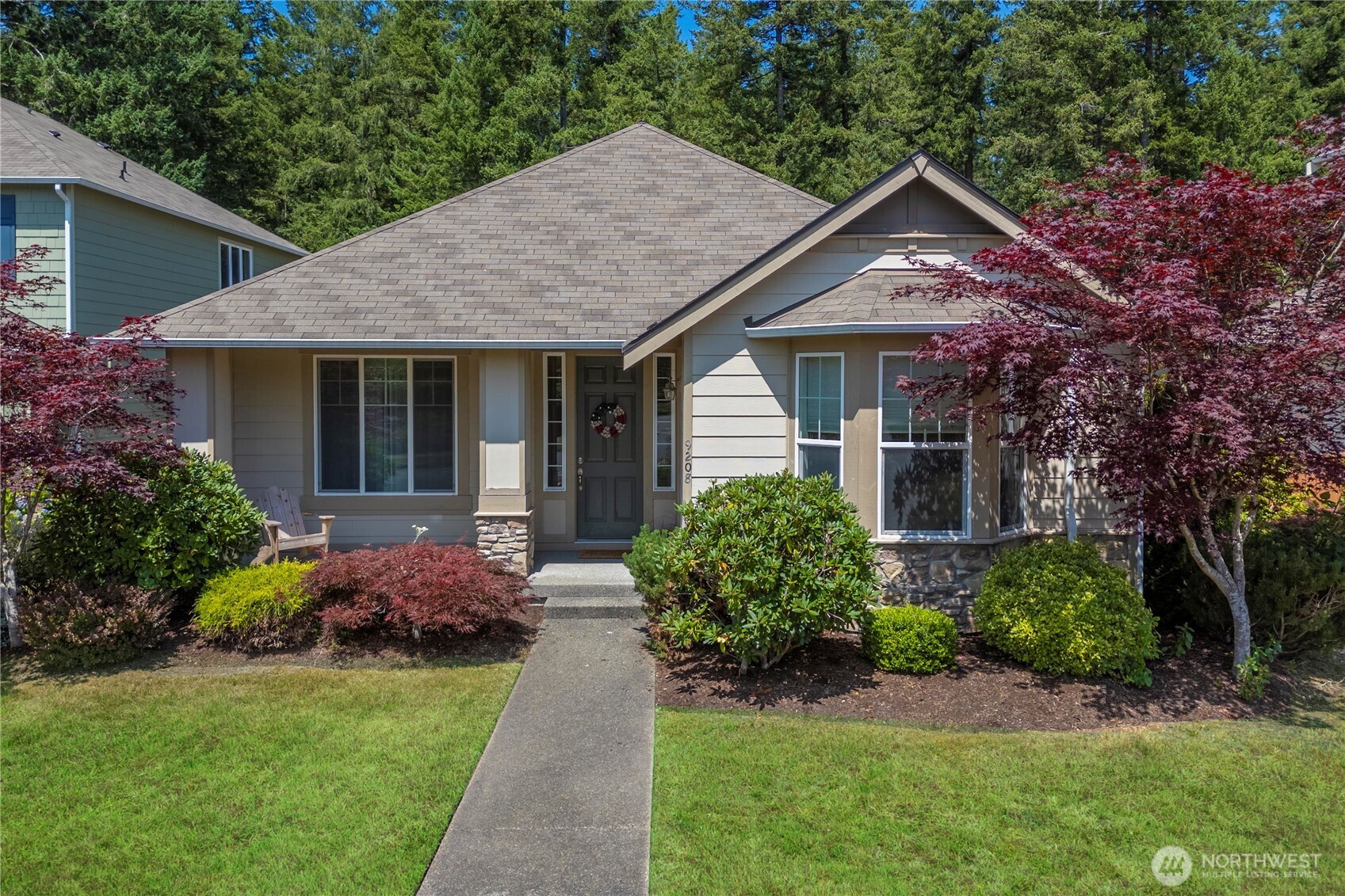 9208 Campus Glen Drive NE, Lacey, WA 98516
