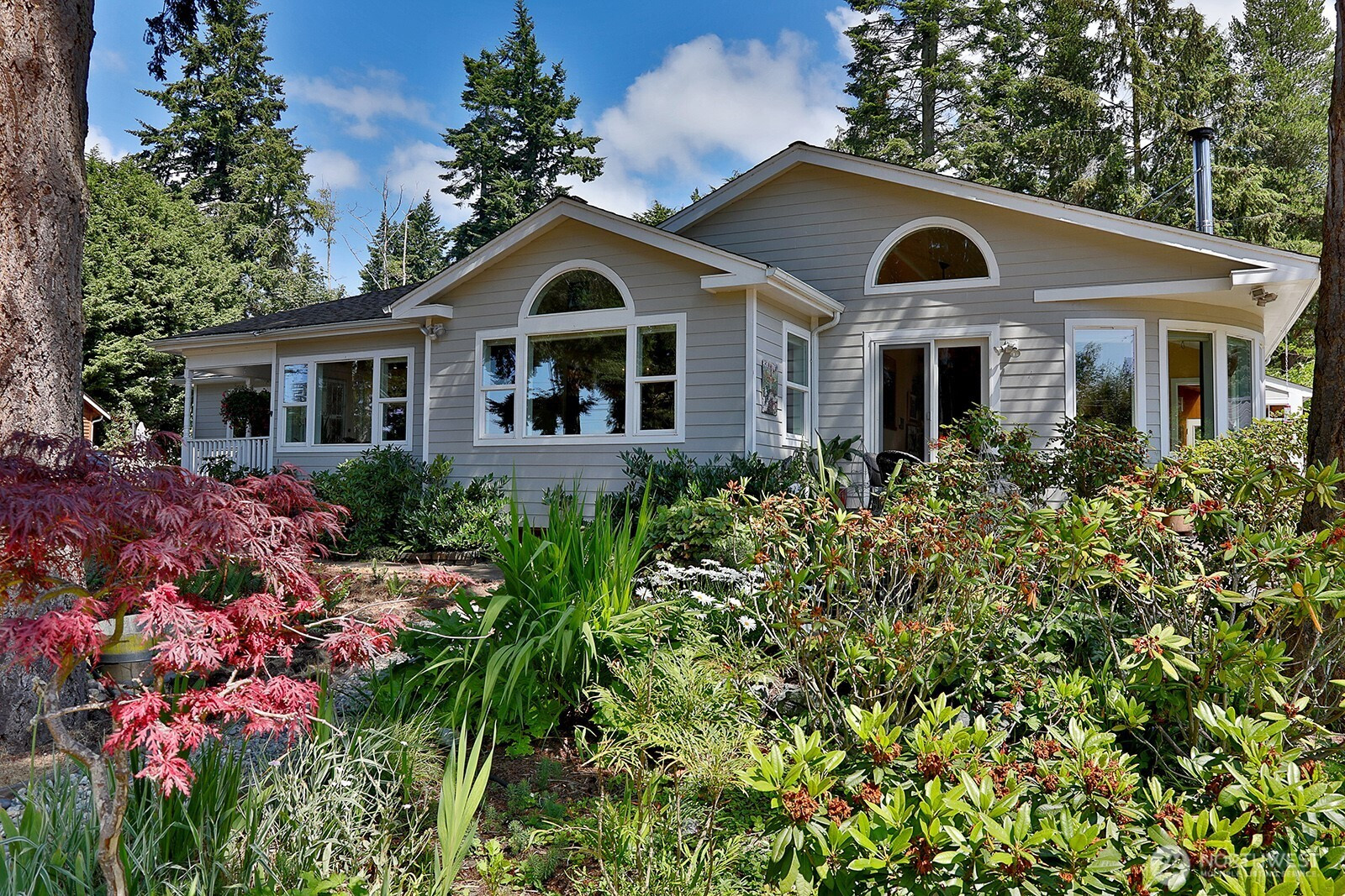 3681 Lagoon View Drive, Greenbank, WA 98253
