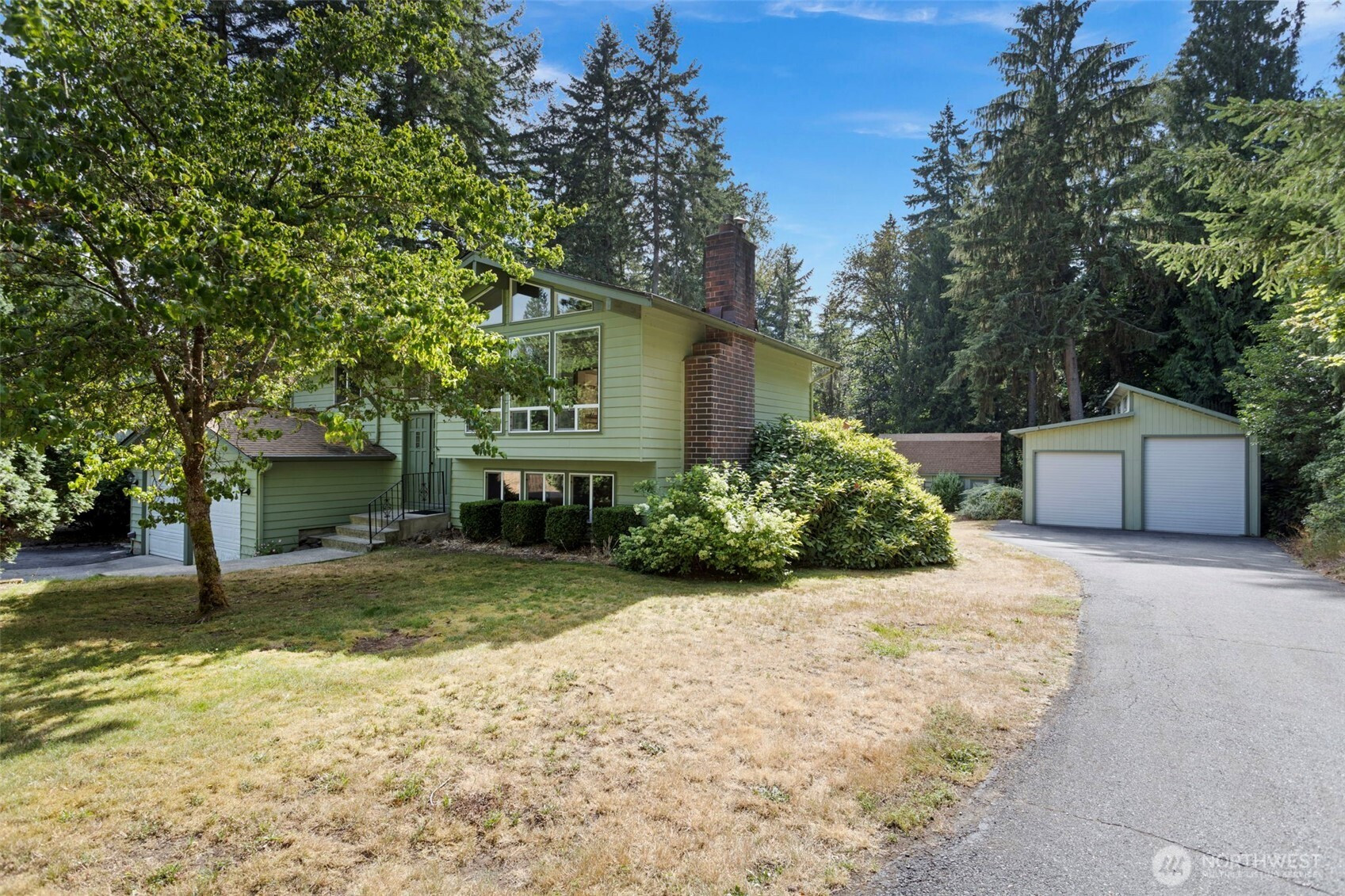 18323 189th Avenue NE, Woodinville, WA 98077