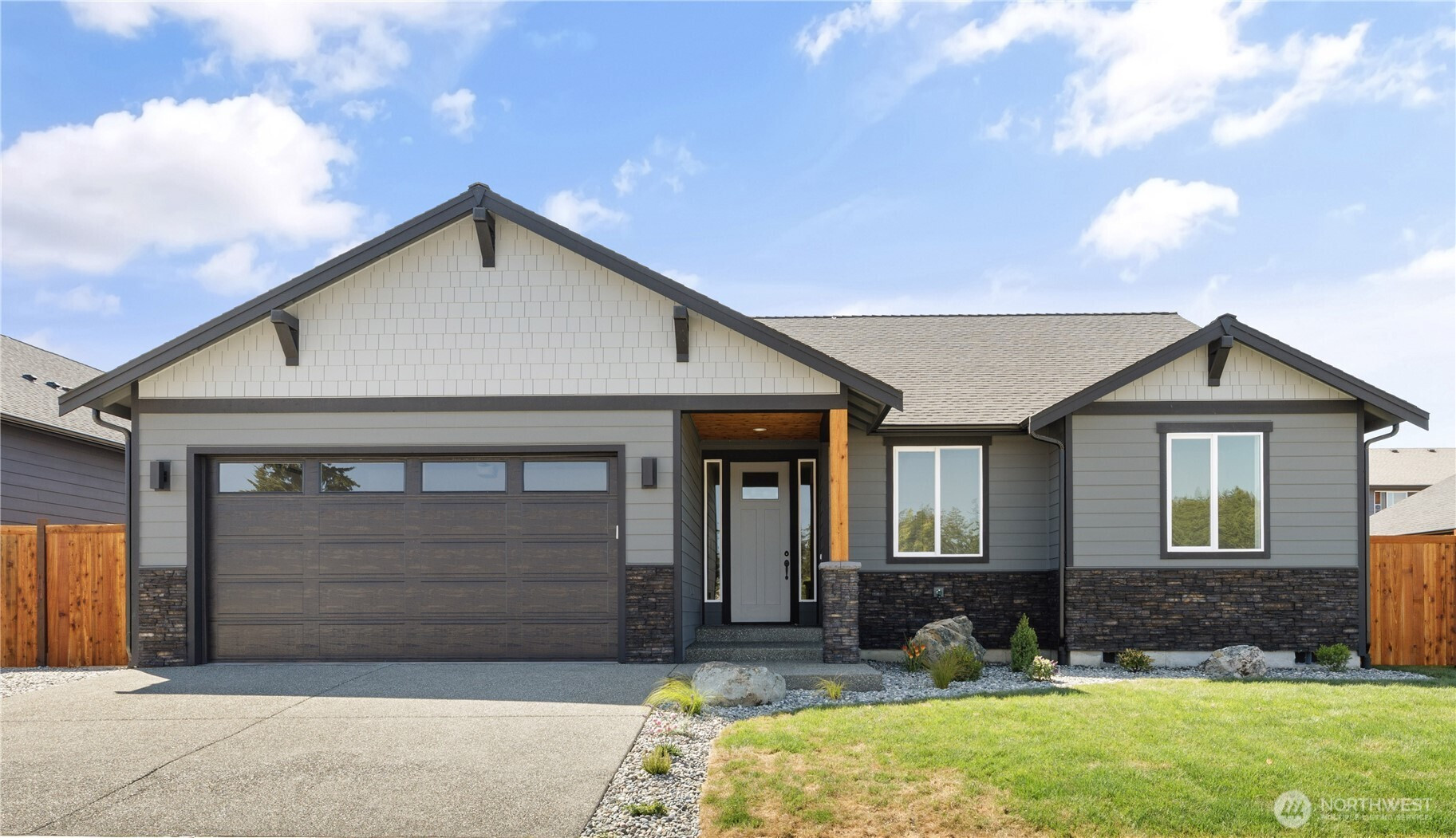 917 NW Shire Street, Oak Harbor, WA 98277