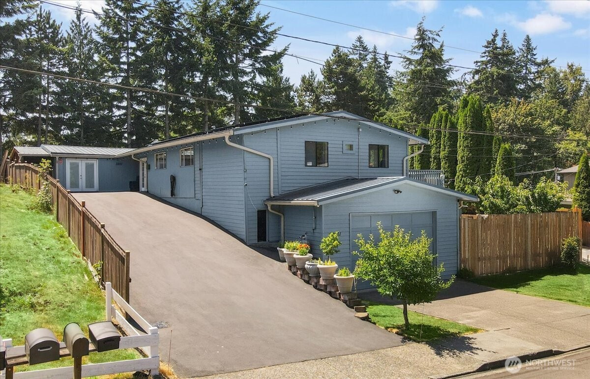 7801 NE 133rd Place, Kirkland, WA 98034