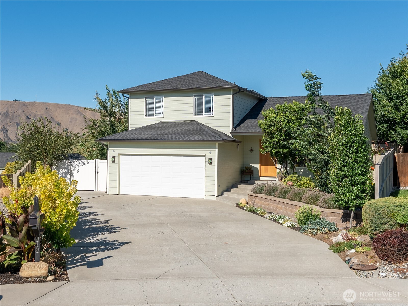 318 S Mary Lane, East Wenatchee, WA 98802