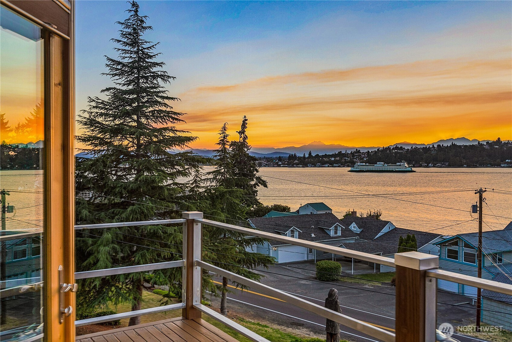 3643 Beach Drive E, Port Orchard, WA 98366
