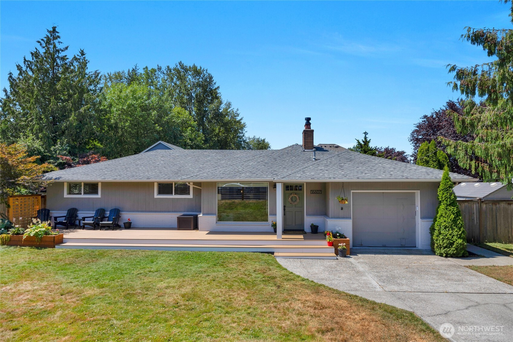 16607 72nd Avenue NE, Kenmore, WA 98028