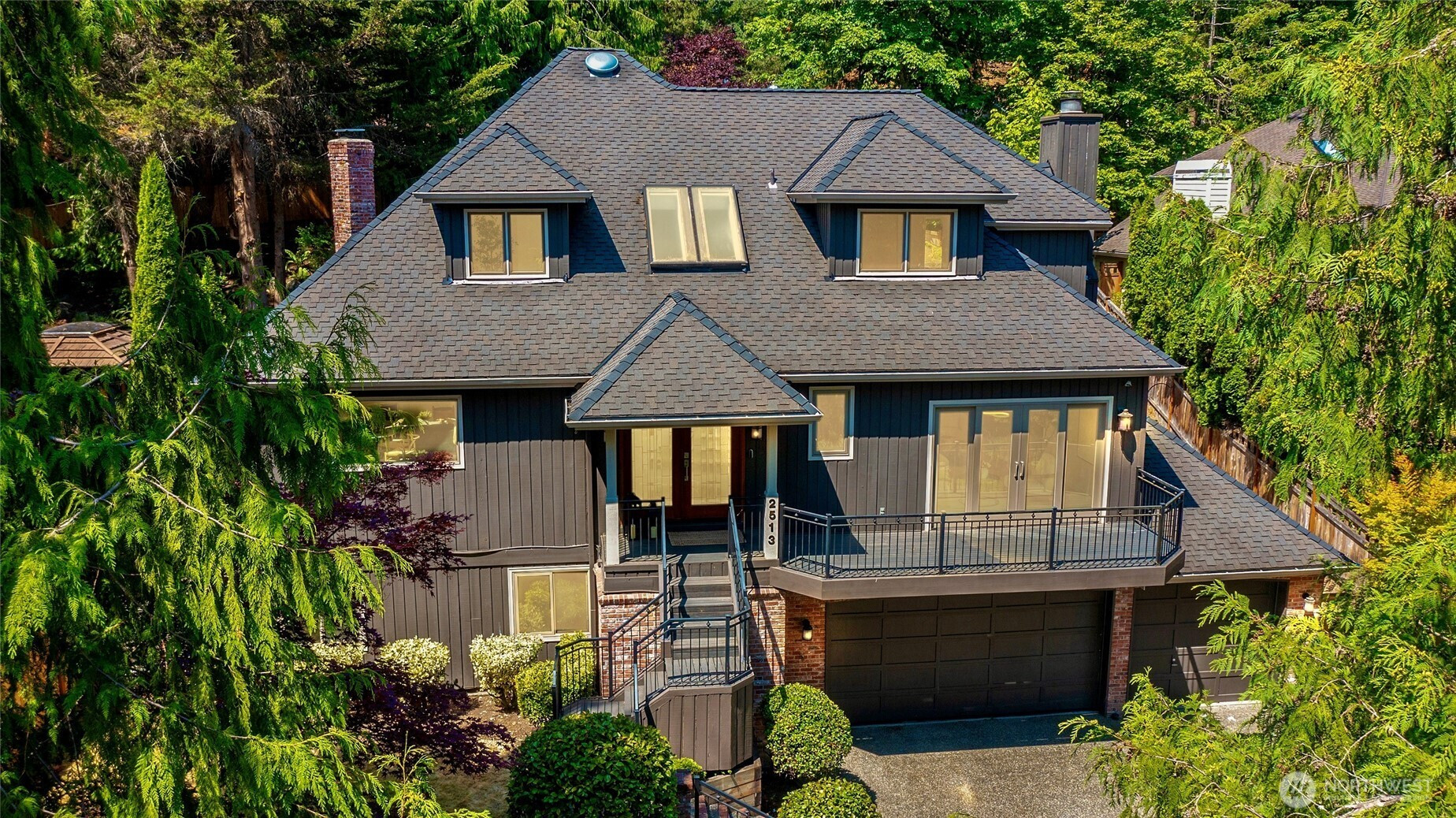 2513 225th Place NE, Sammamish, WA 98074