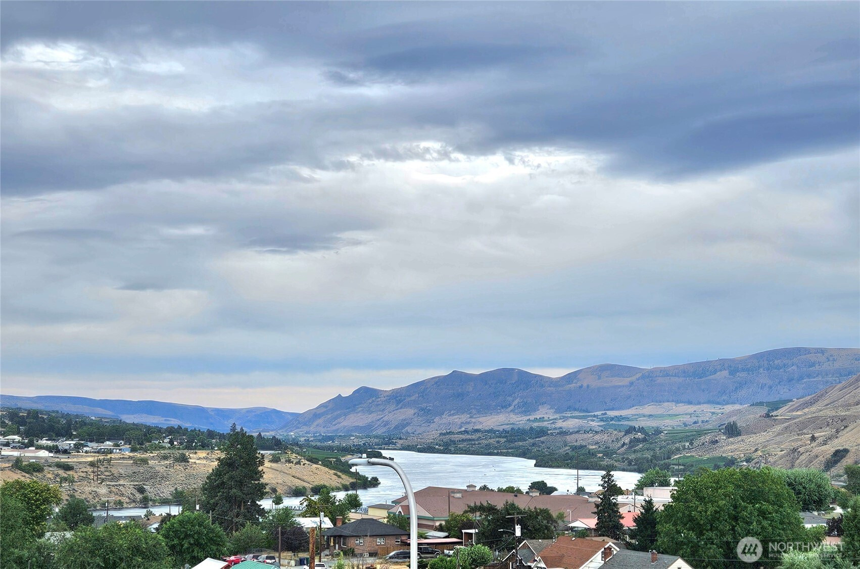 220 Antles Avenue, Wenatchee, WA 98801