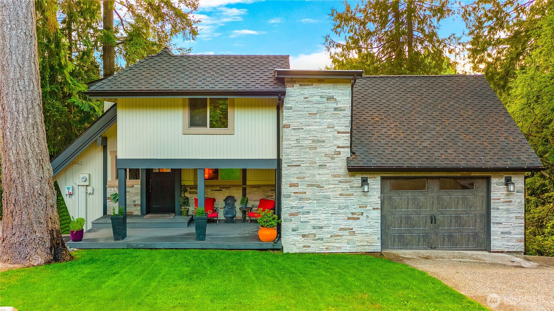 12995 Lake Shore Drive NW, Poulsbo, WA 98370