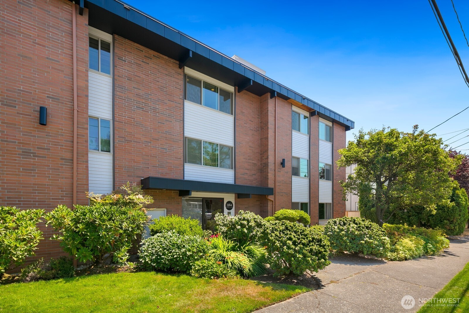 1964 26th Avenue W, Seattle, WA 98199