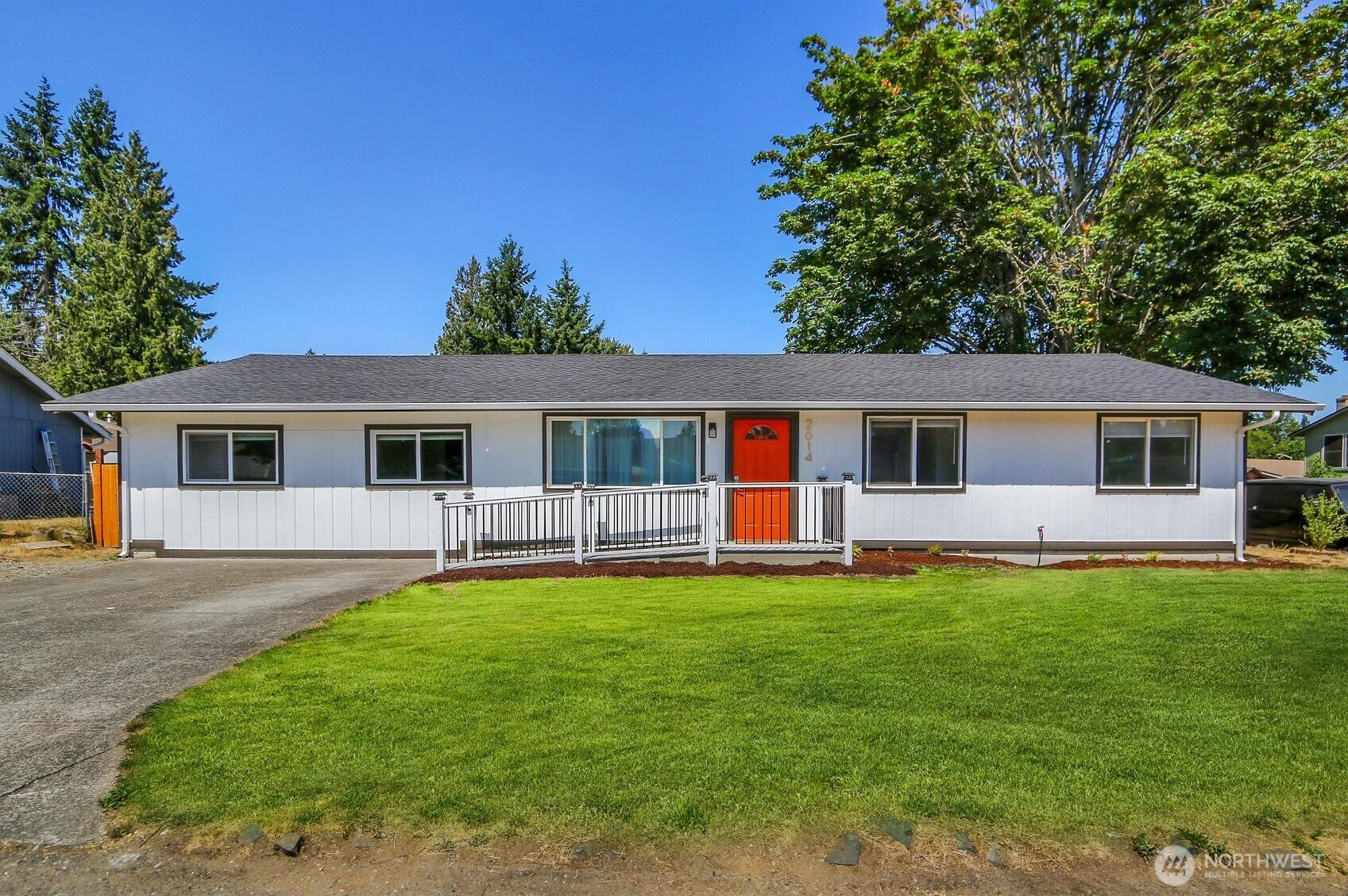 2614 Mt Mckinley Court, Puyallup, WA 98374