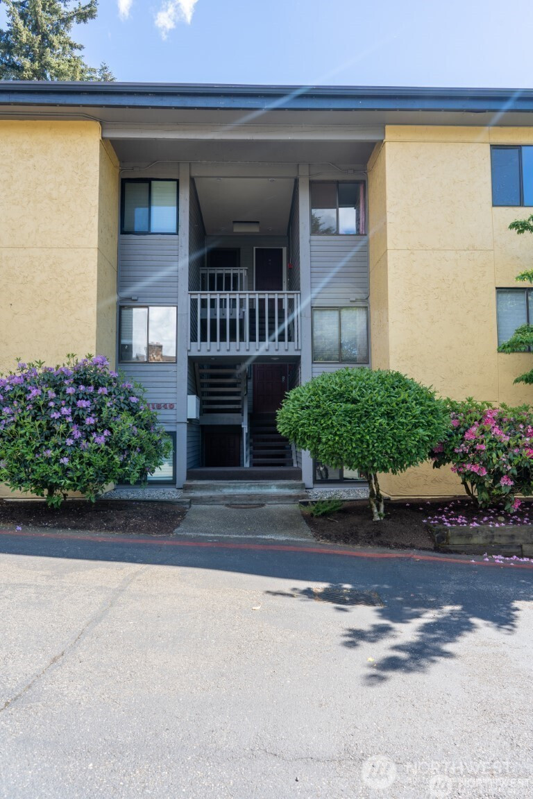11640 100th Avenue NE, Kirkland, WA 98034