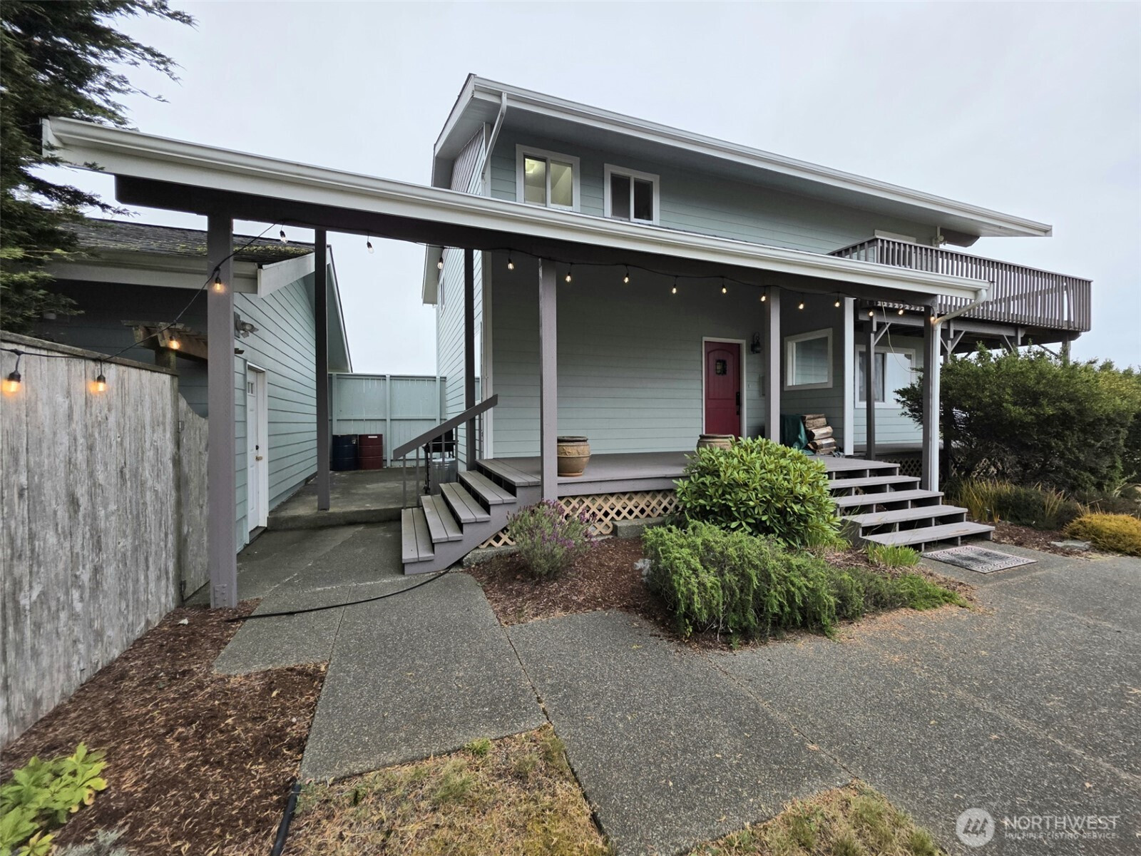 138 Sunrise Avenue SE, Ocean Shores, WA 98569