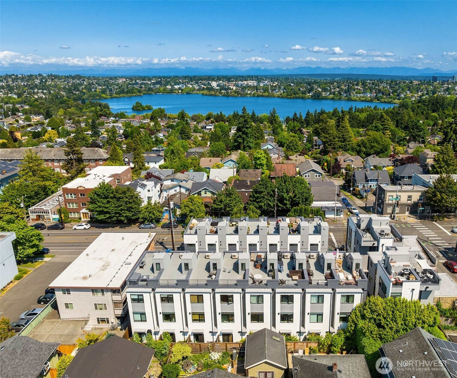 6517 Phinney Avenue N, Seattle, WA 98103
