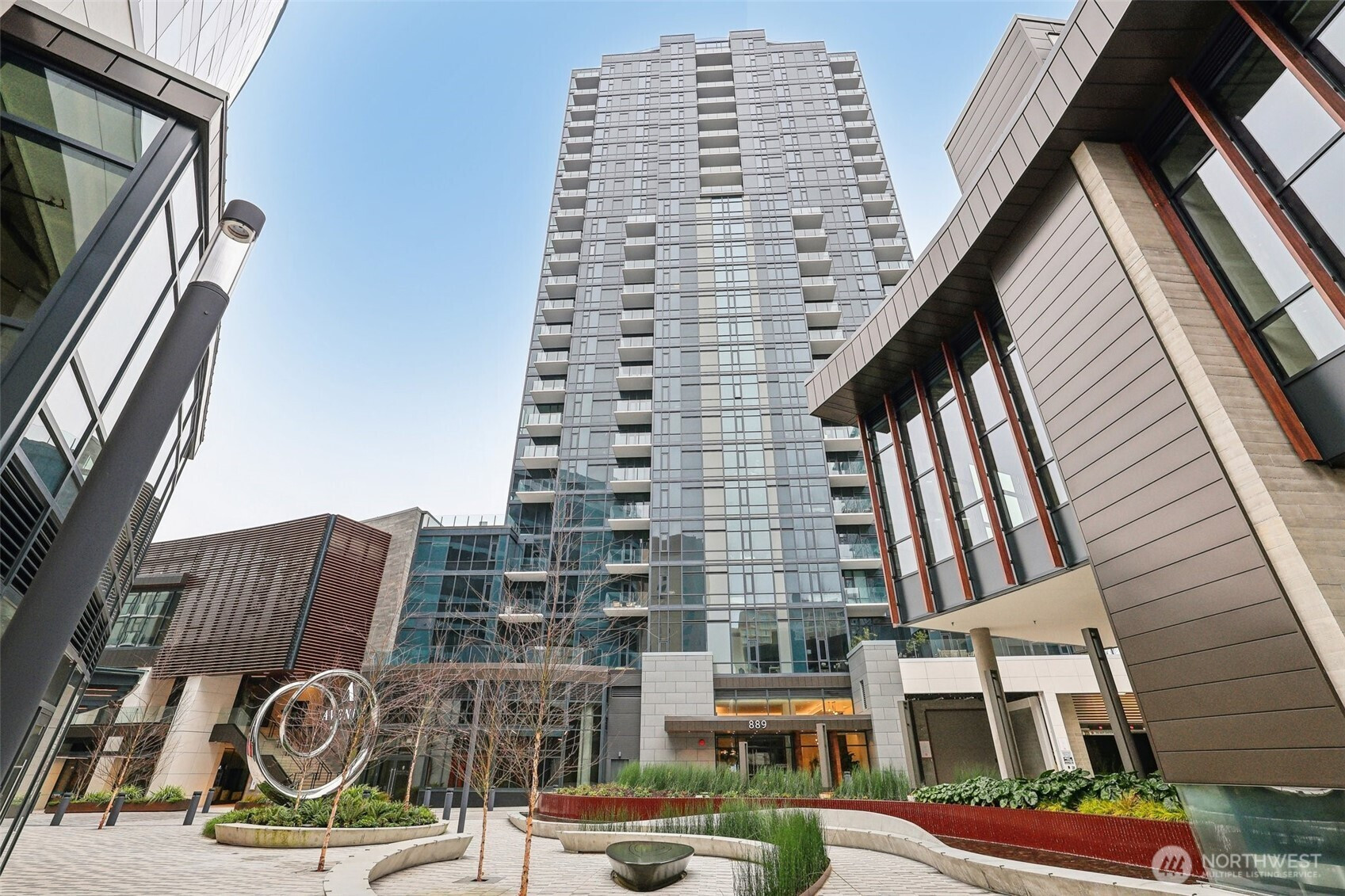 889 Avenue Square NE, Bellevue, WA 98004