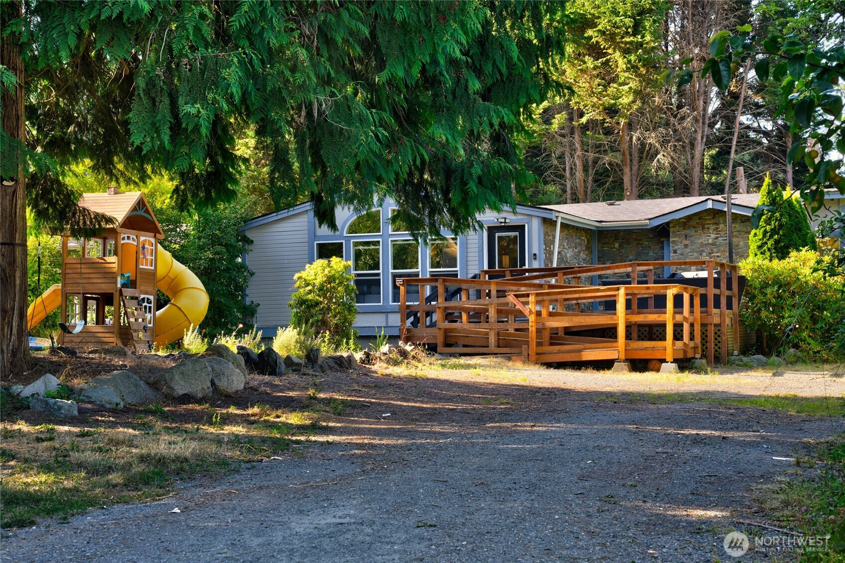 6823 Gibralter Drive, Anacortes, WA 98221