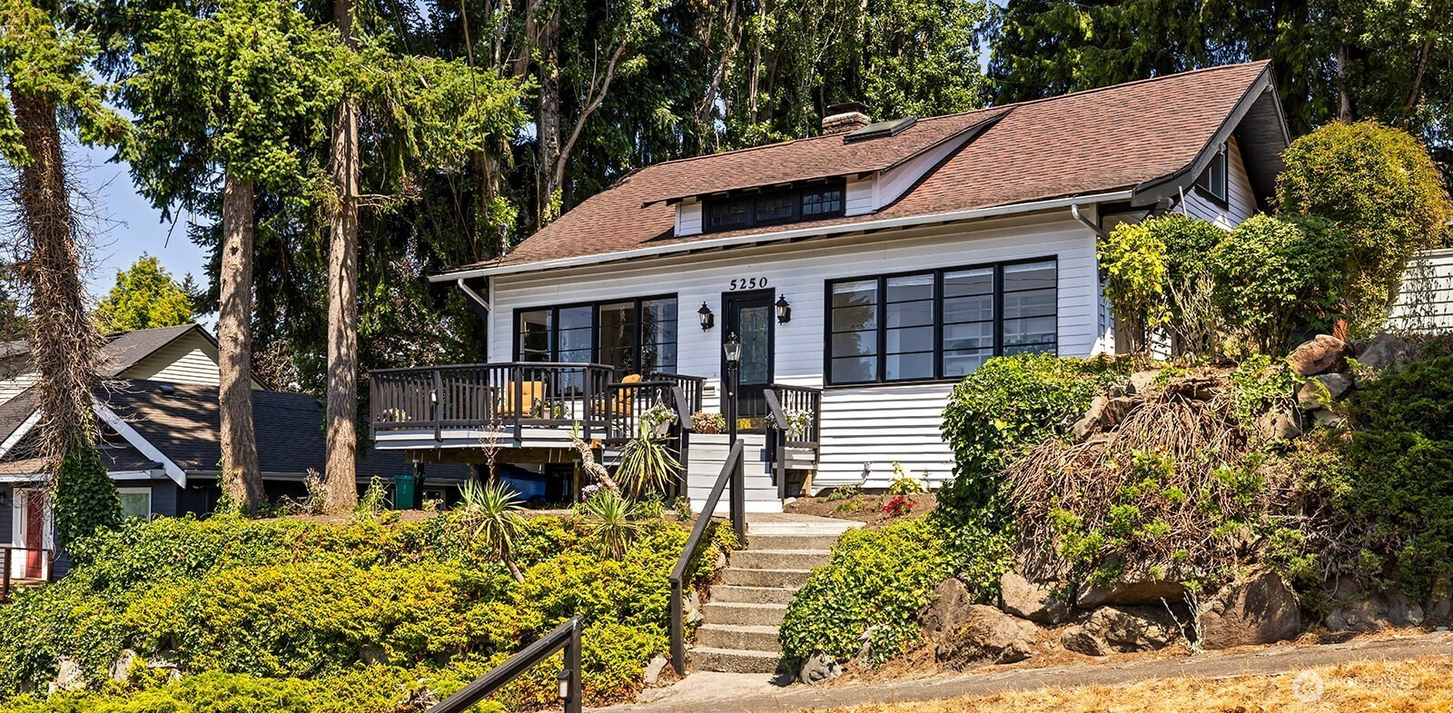 5250 46th Avenue SW, Seattle, WA 98136
