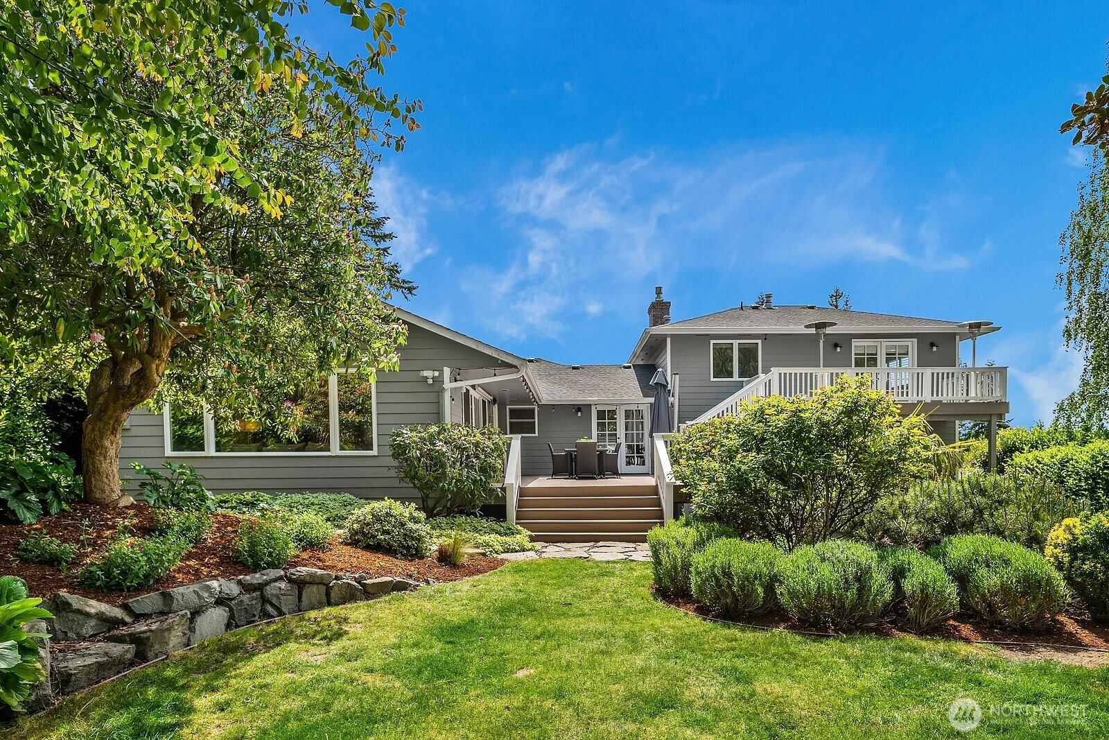 216 SW 192nd Street, Normandy Park, WA 98166