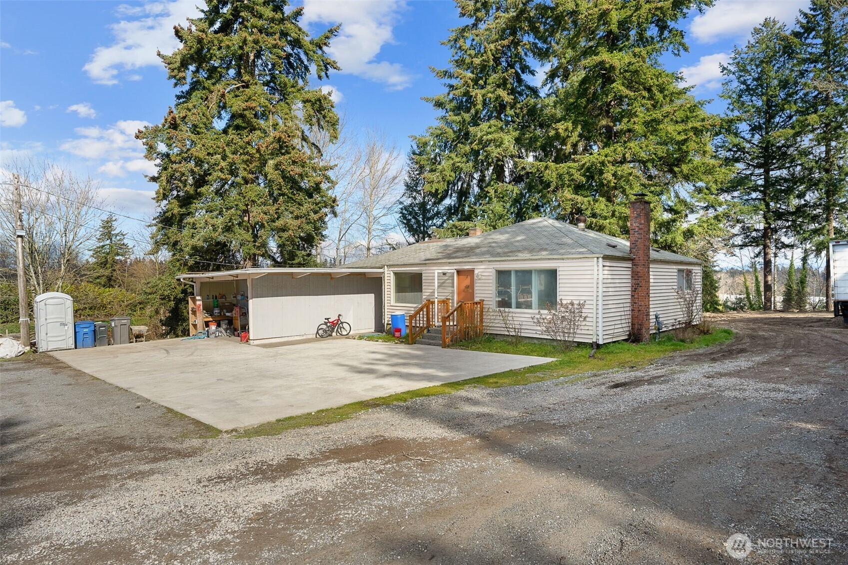 14056 14040 8th Avenue S, Burien, WA 98168