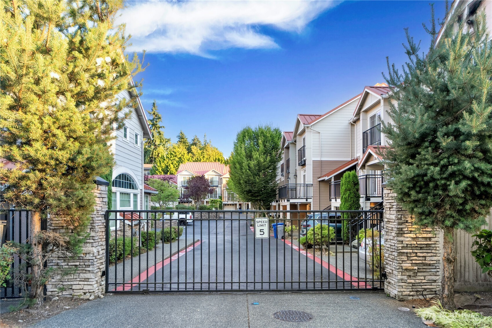 12701 SE 41st Place, Bellevue, WA 98006