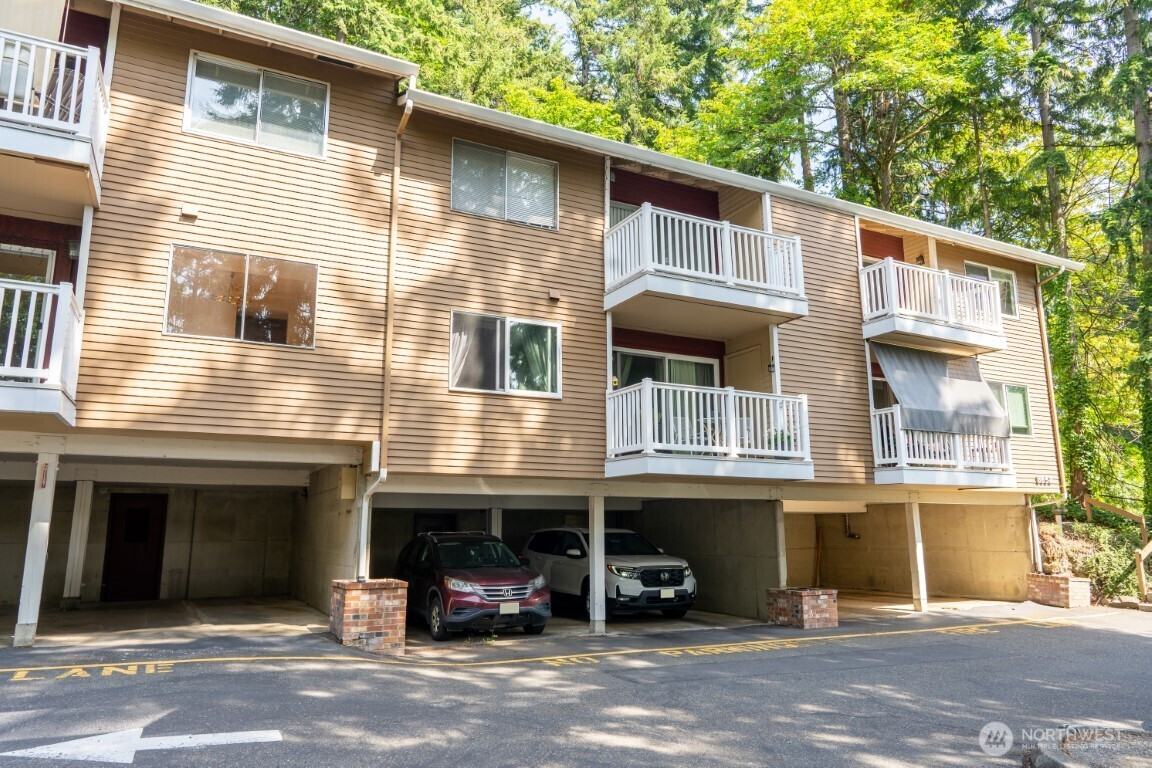 8652 164th Avenue NE, Redmond, WA 98052