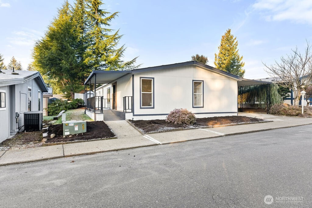2500 S 370th Street, Federal Way, WA 98003