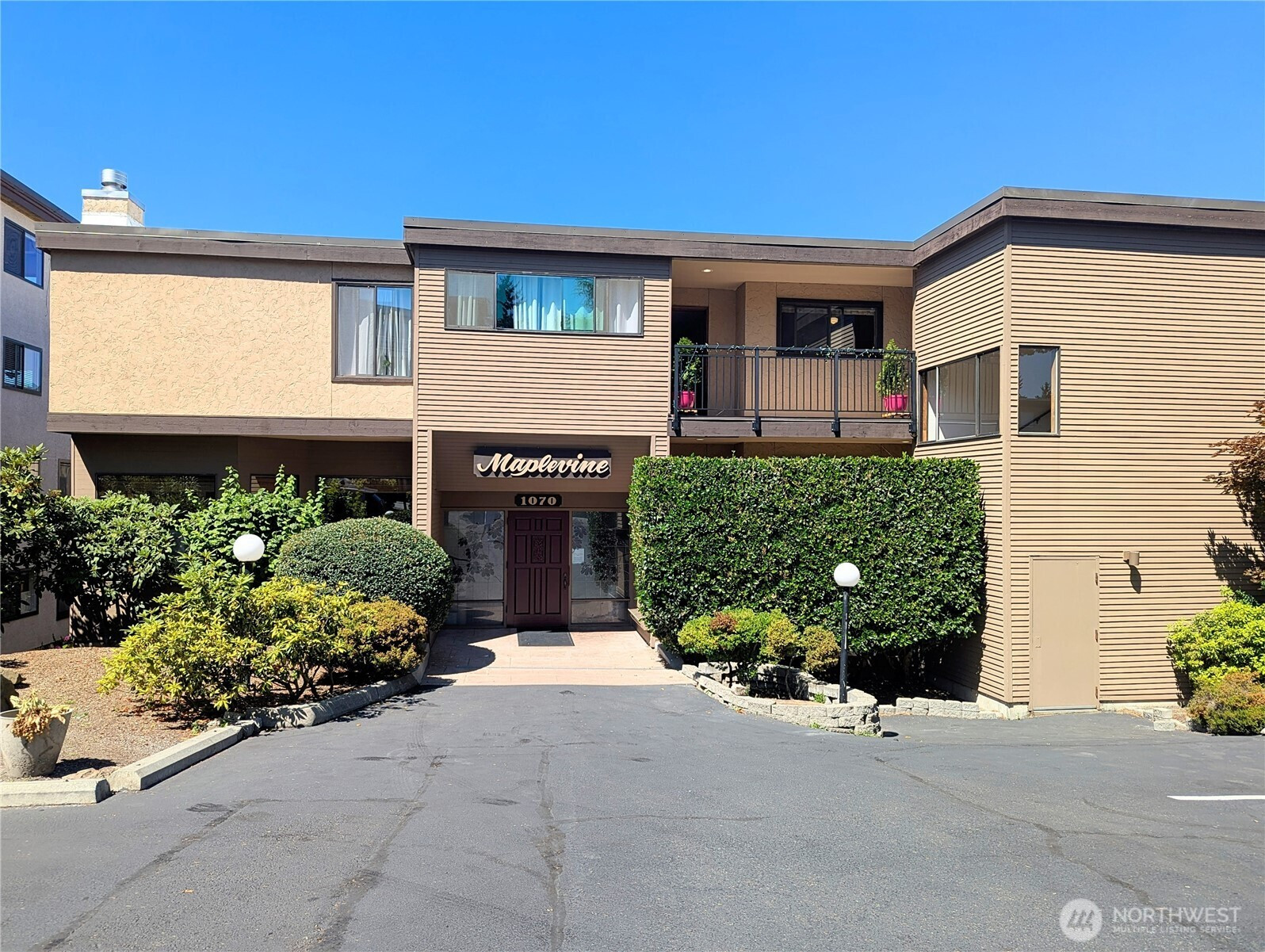 1070 5th Avenue S, Edmonds, WA 98020