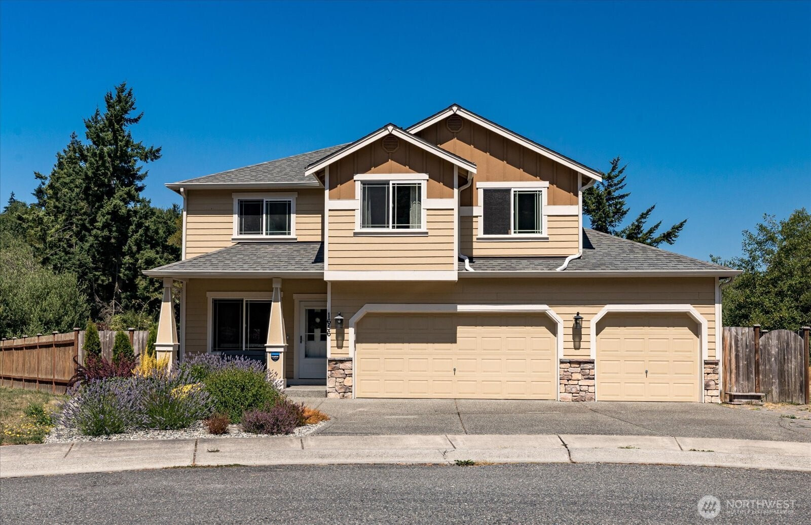 1656 SW 24th Ave, Oak Harbor, WA 98277