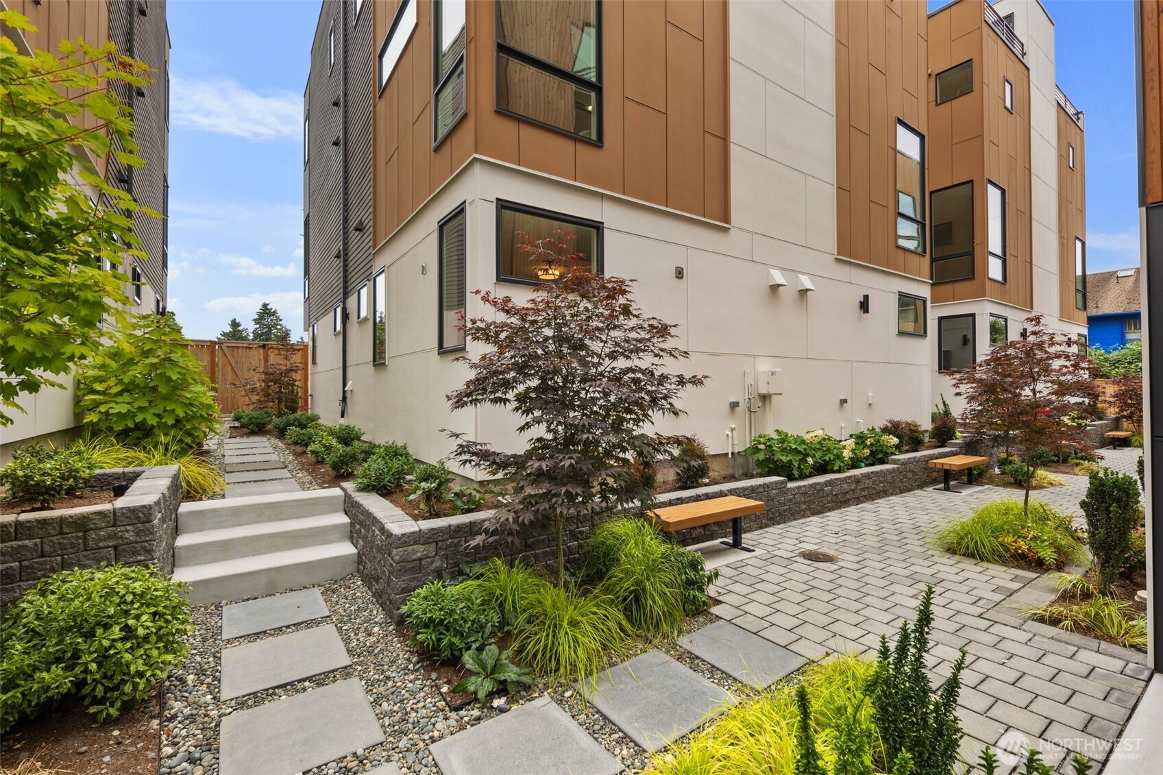 9235 B 16th Avenue SW, Seattle, WA 98106