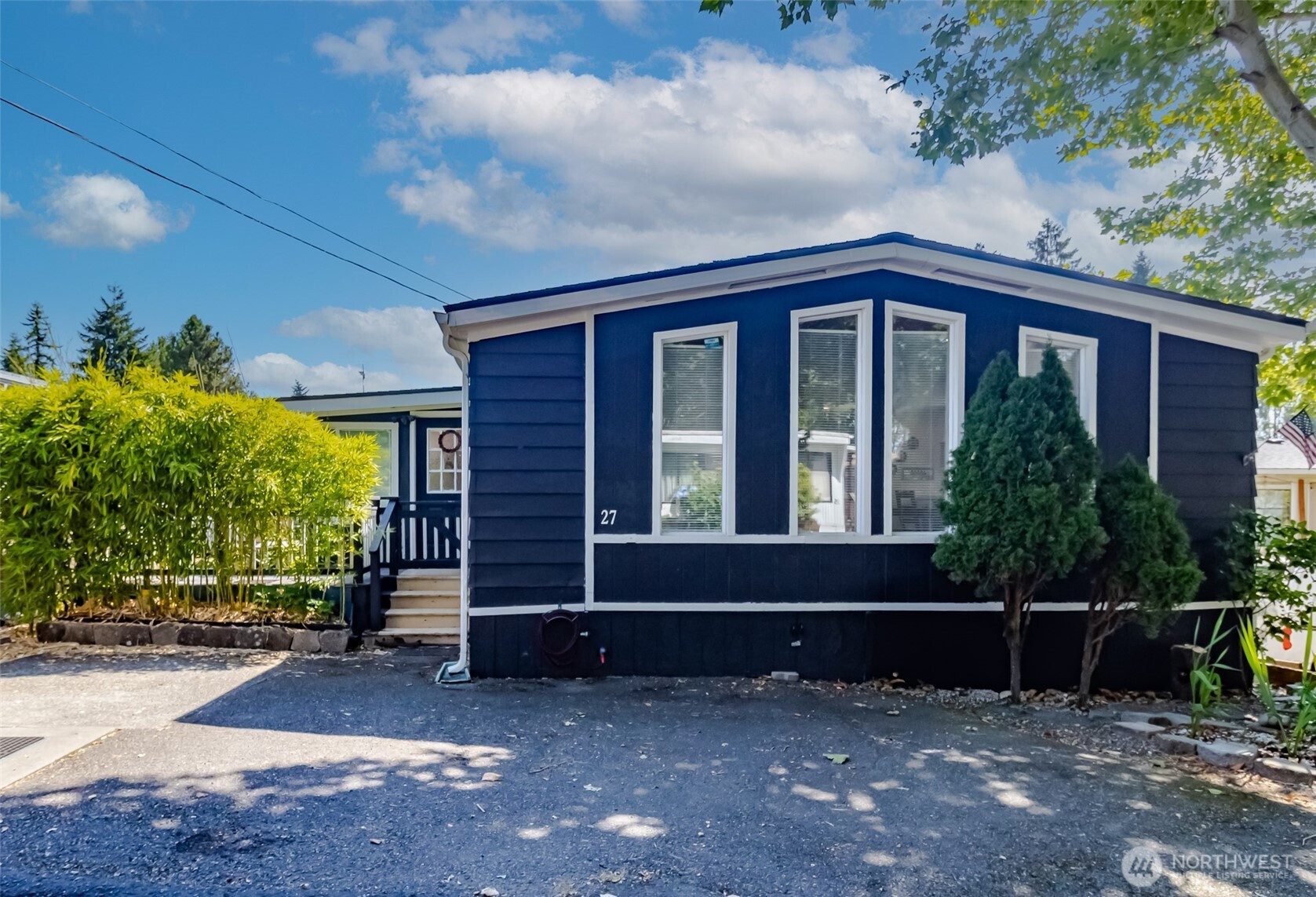 24222 54th Ave W, Mountlake Terrace, WA 98043
