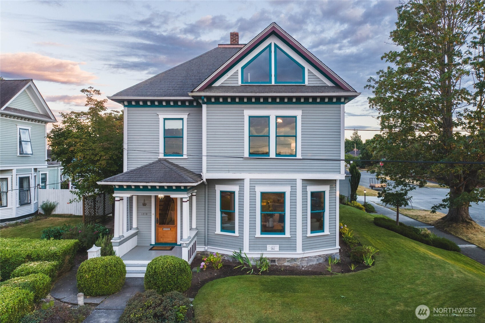 1219 5th Street, Anacortes, WA 98221