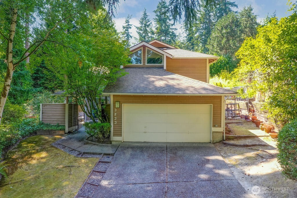 3233 168th Place SE, Bellevue, WA 98008