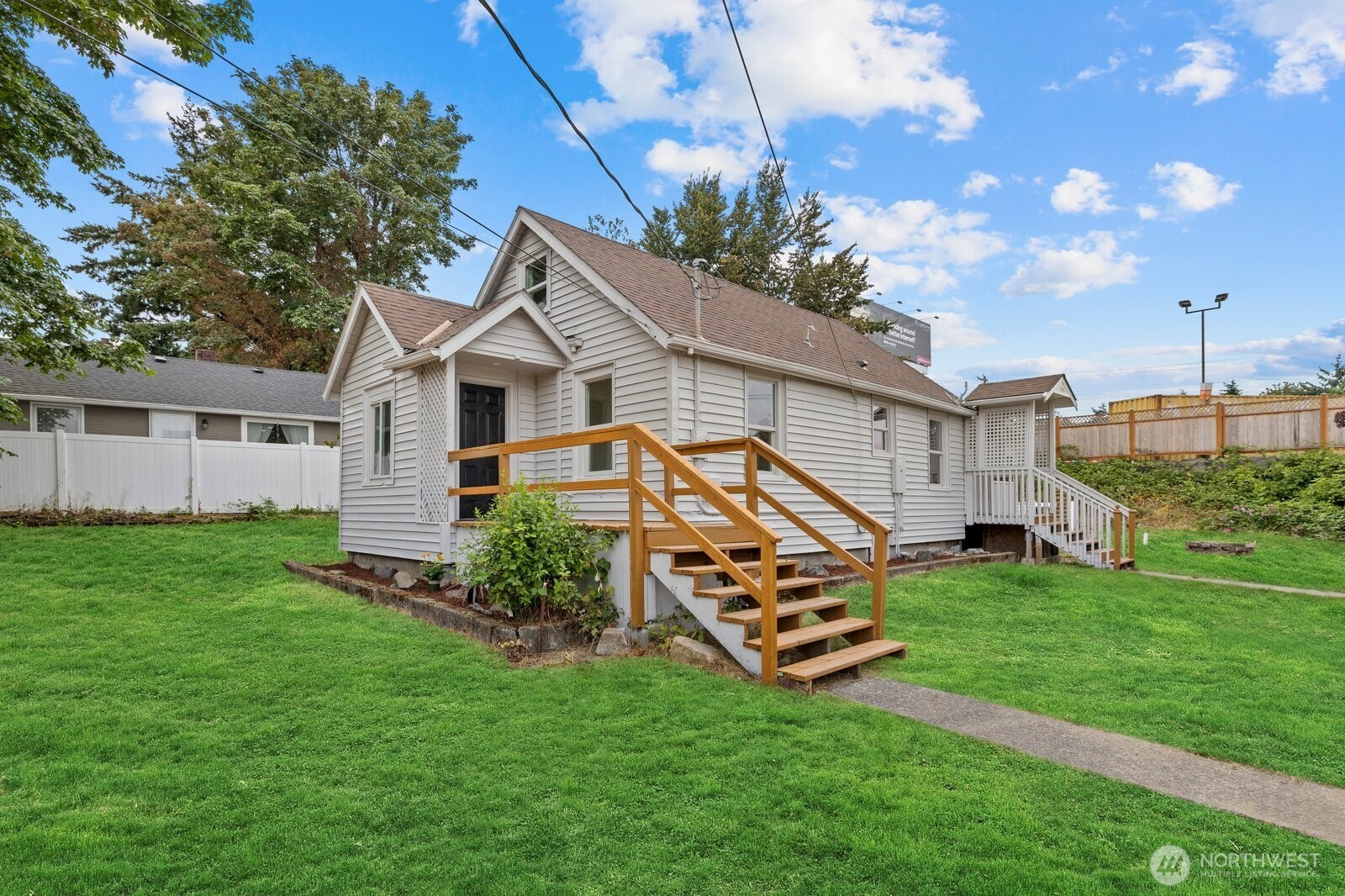6215 28th Street NE, Tacoma, WA 98422