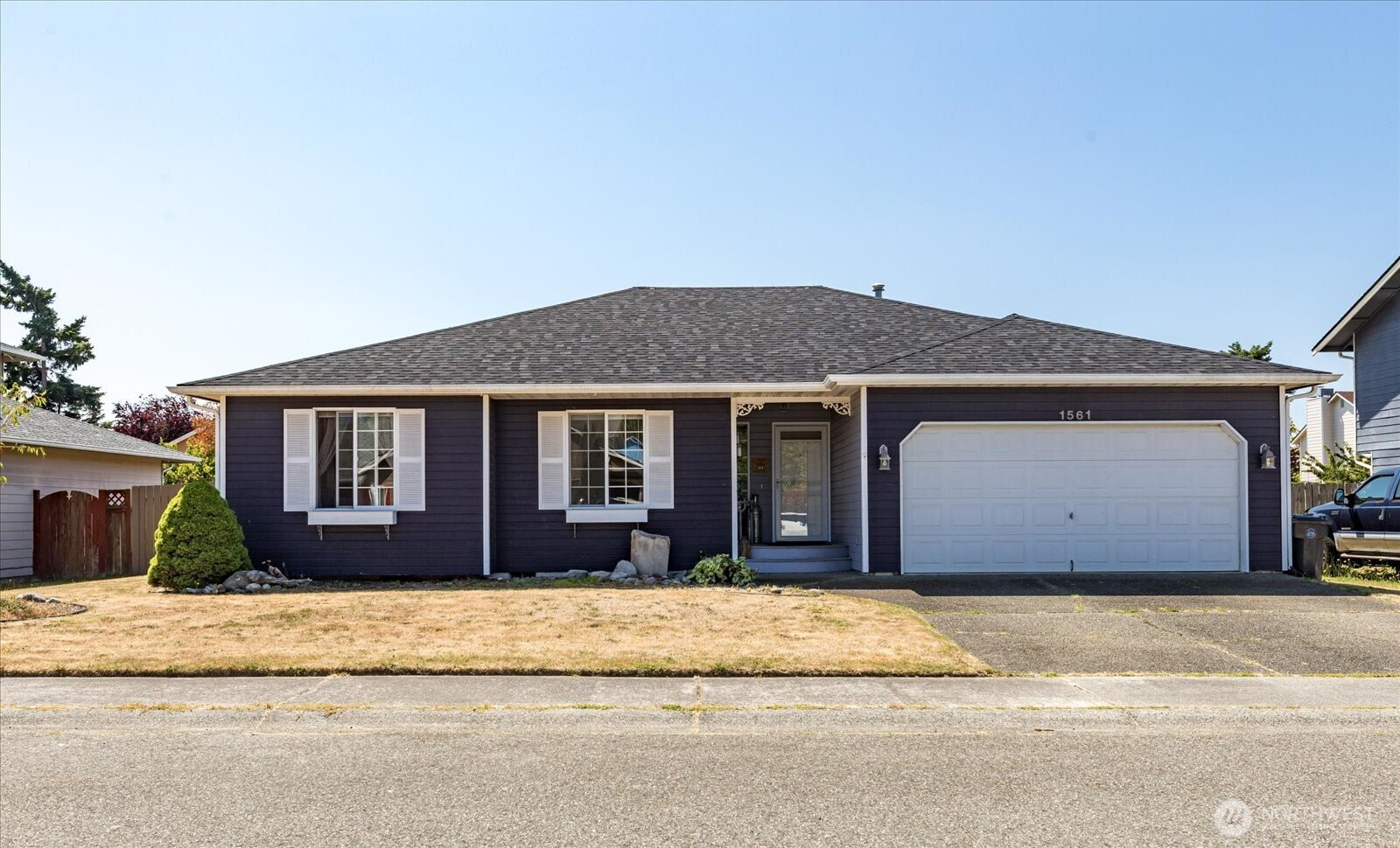 1561 SW 8th Avenue, Oak Harbor, WA 98277