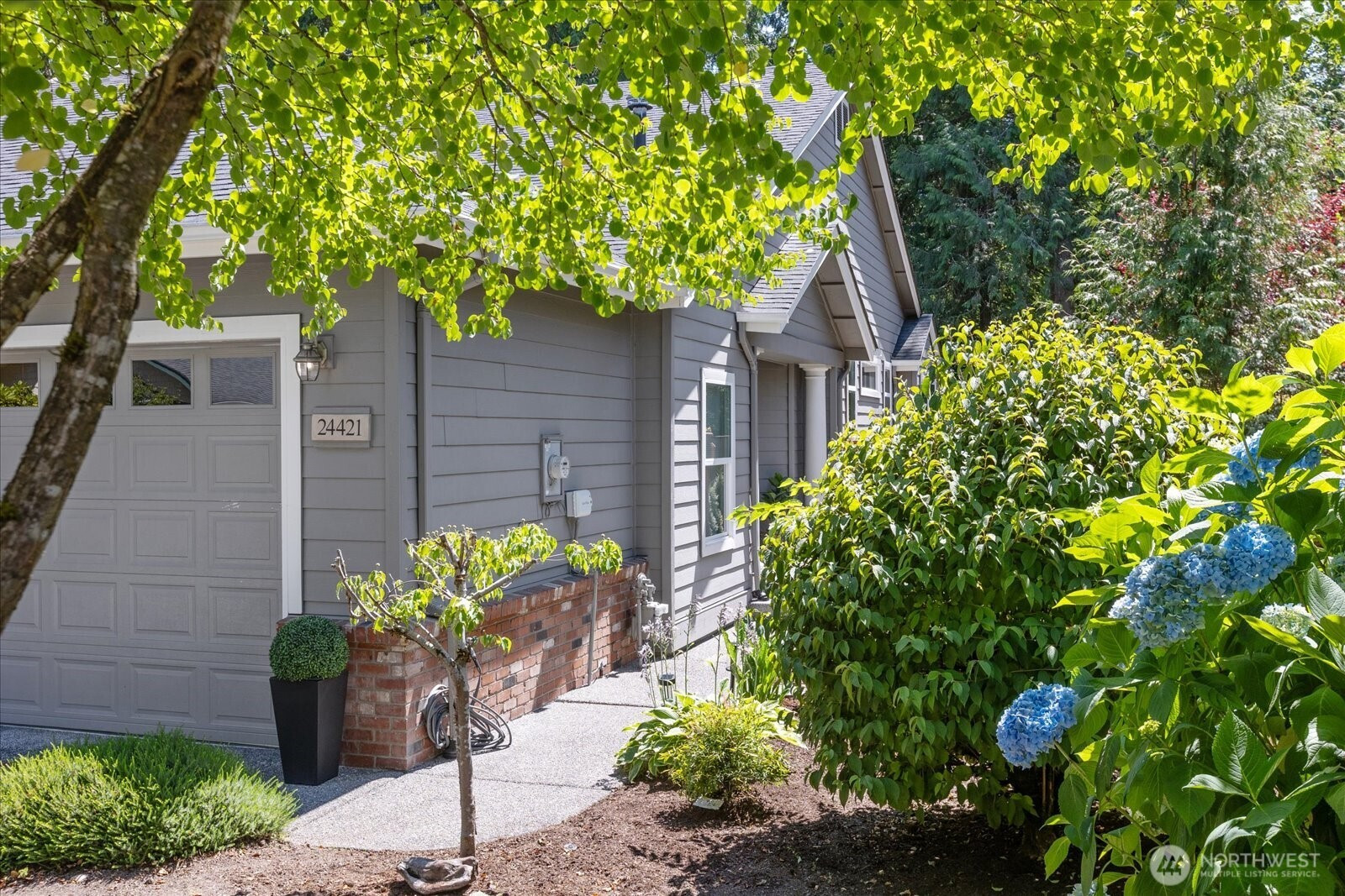 24421 NE Vine Maple Way, Redmond, WA 98053