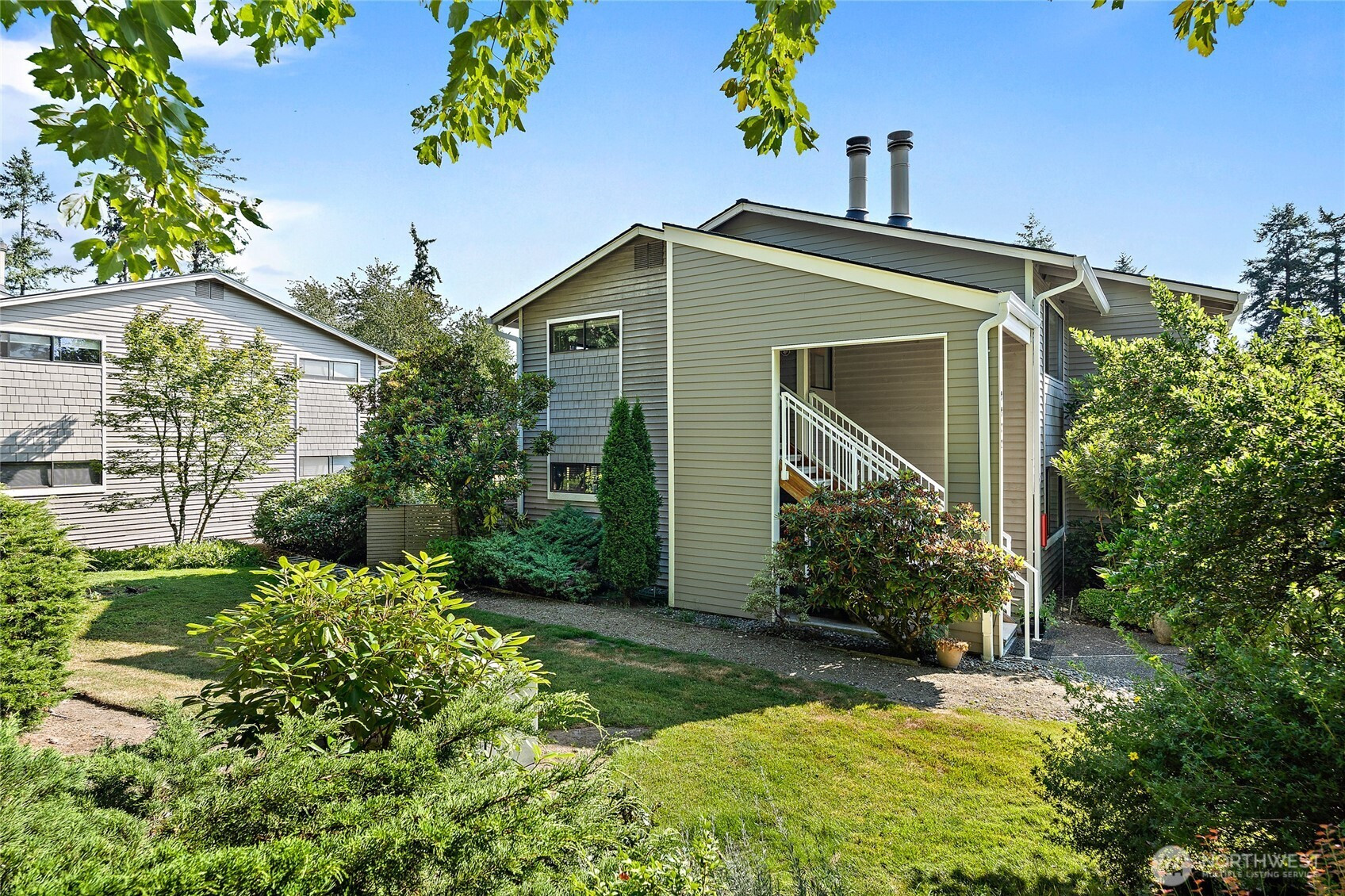 9922 NE 144th Lane, Kirkland, WA 98034