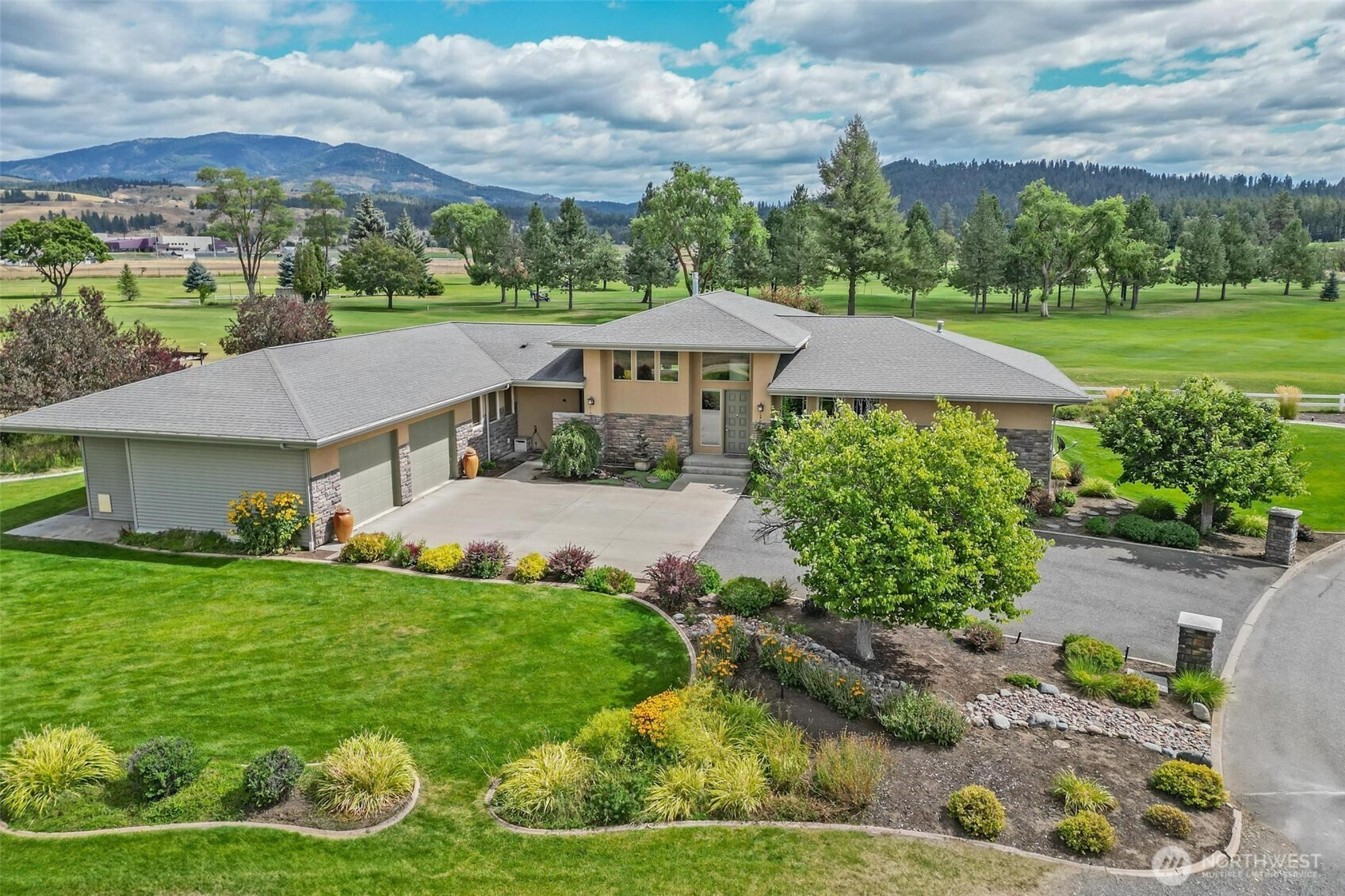 1900 Tamarack Street, Colville, WA 99114