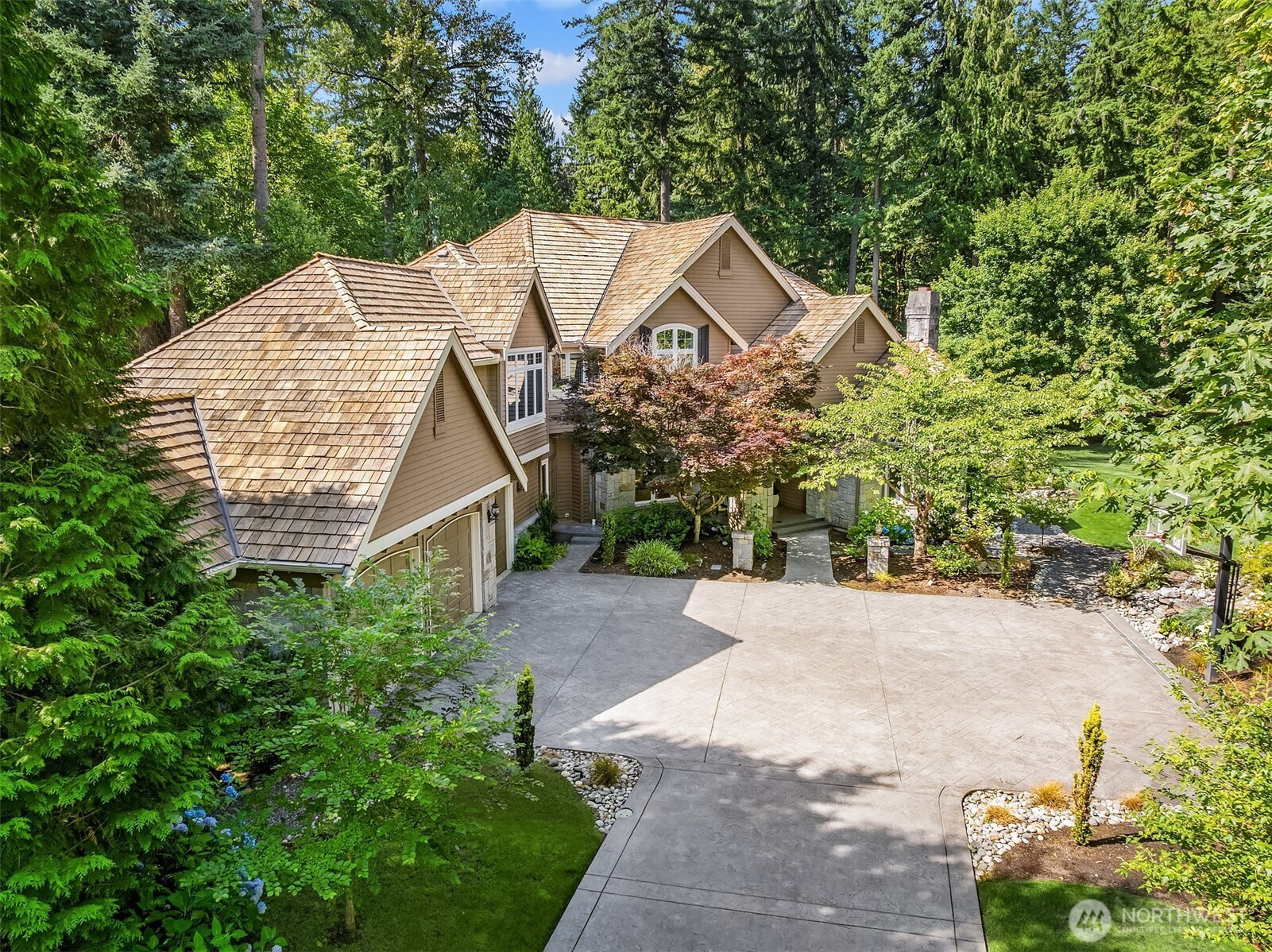 20546 NE 126th Way, Woodinville, WA 98077