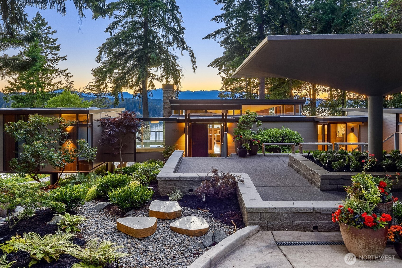 7799 Hansen Road NE, Bainbridge Island, WA 98110