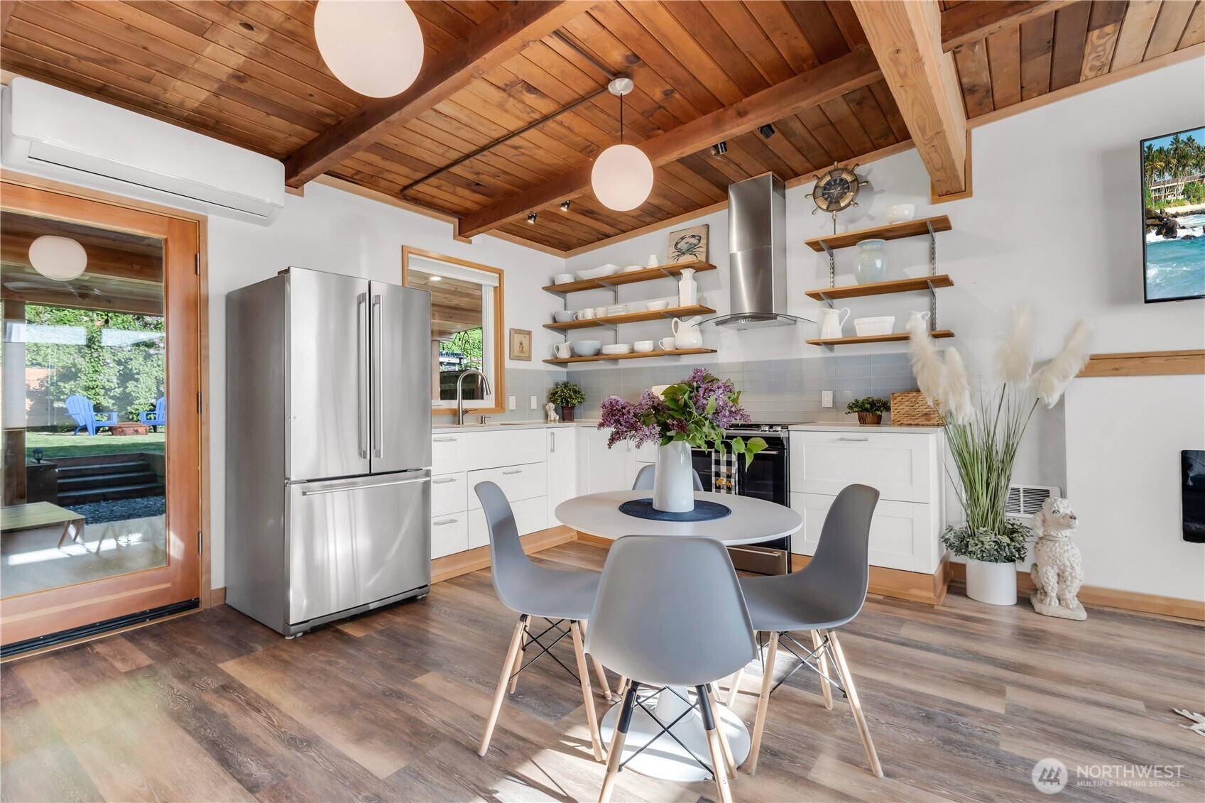 14207 Evergreen Way, Stanwood, WA 98292