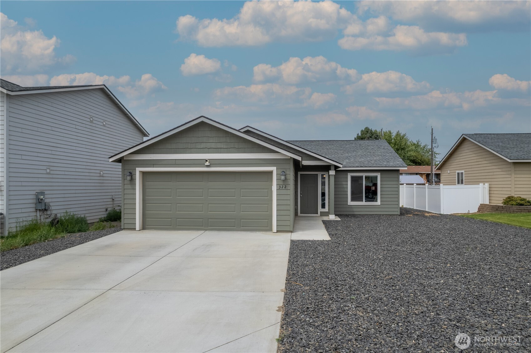 322 W 6th Street, Warden, WA 98857